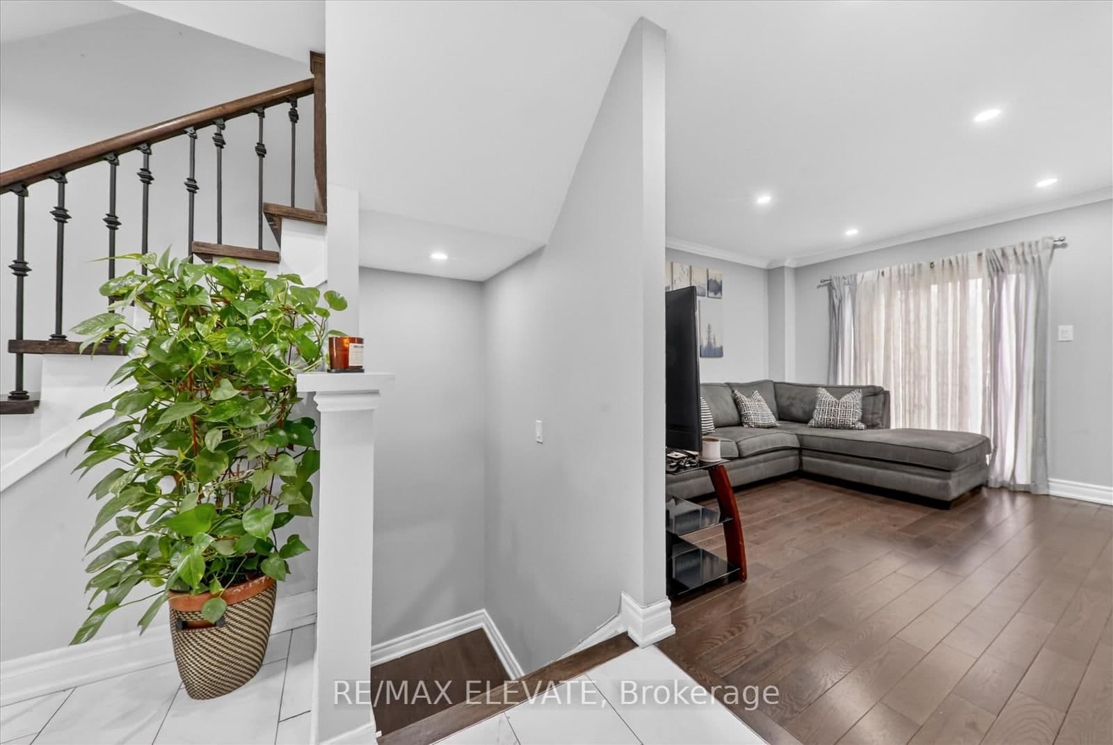 25 Stockbridge Crescent thumbnail 7