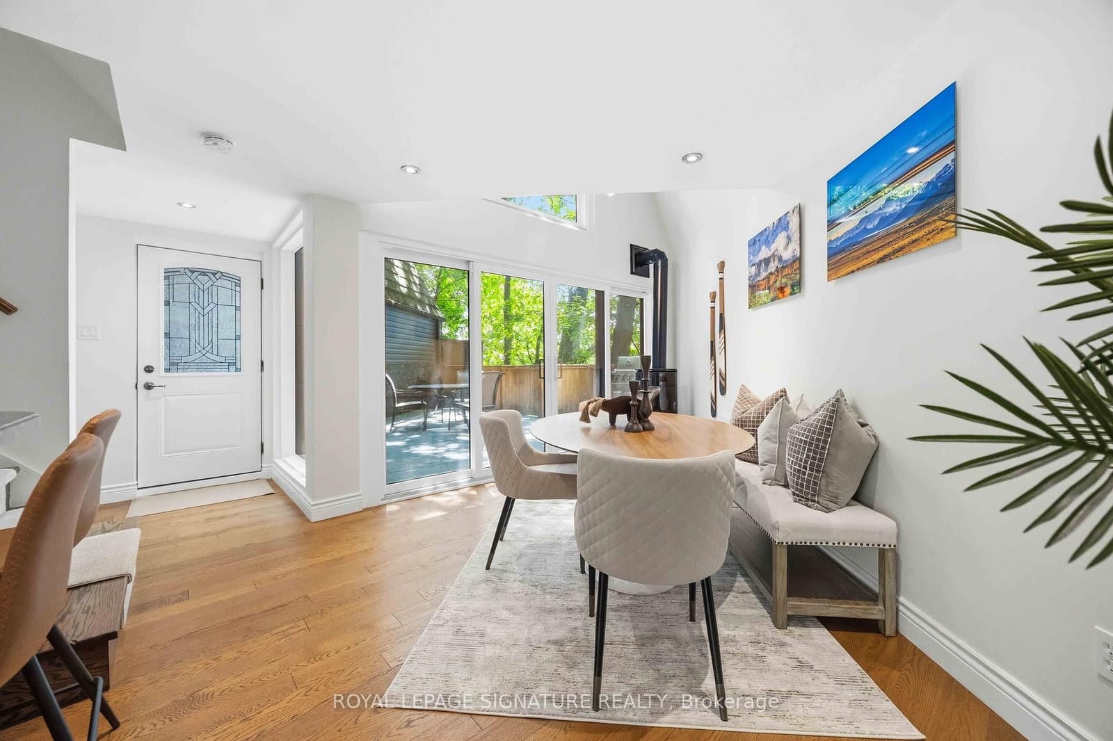 2366 Queen Street E, Unit 7 thumbnail 5