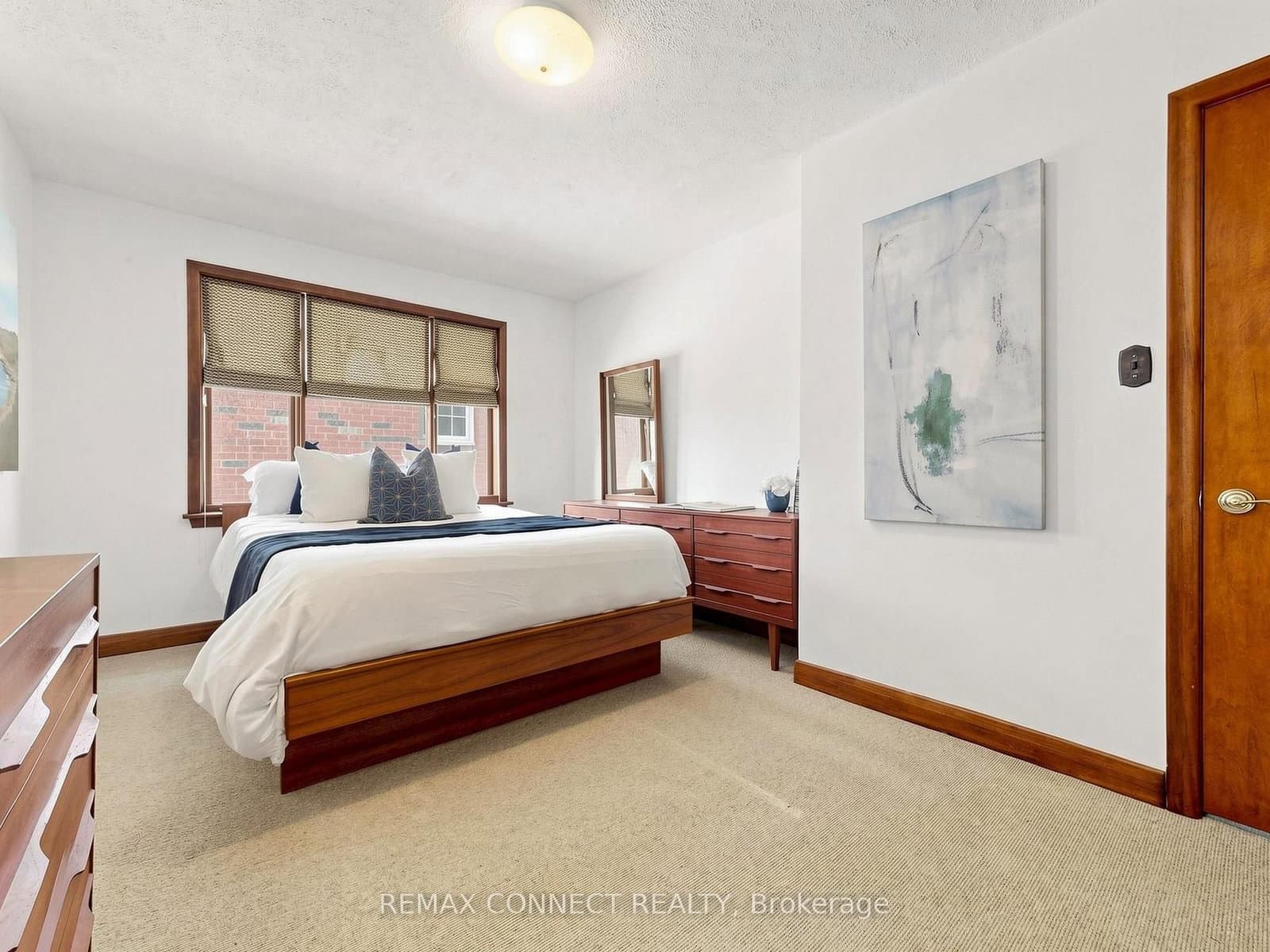 90 Sylvan Avenue thumbnail 19