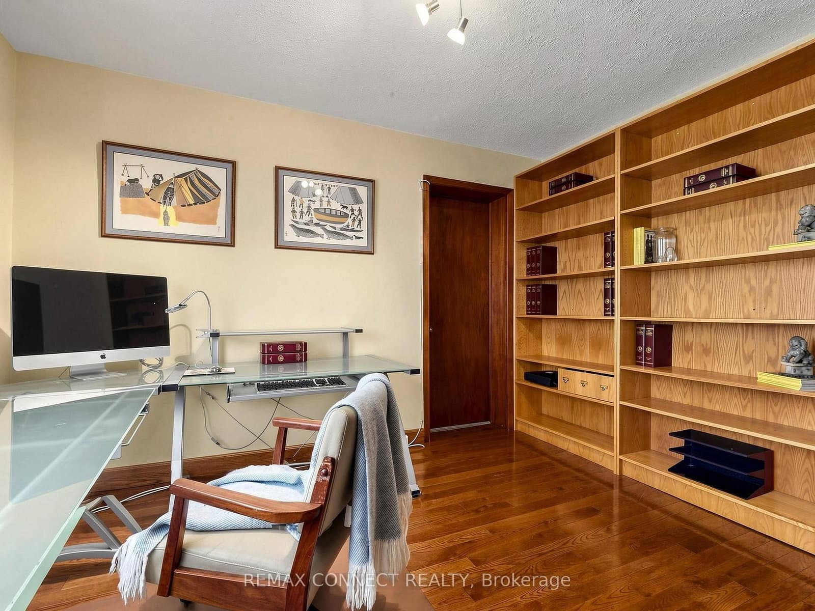 90 Sylvan Avenue thumbnail 23