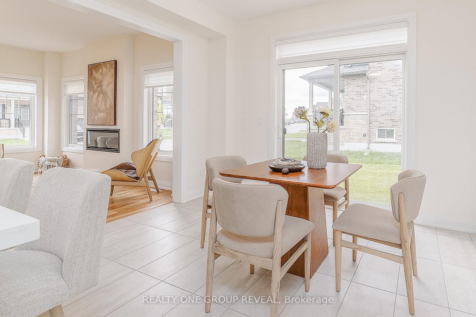 1 North Garden Boulevard thumbnail 19