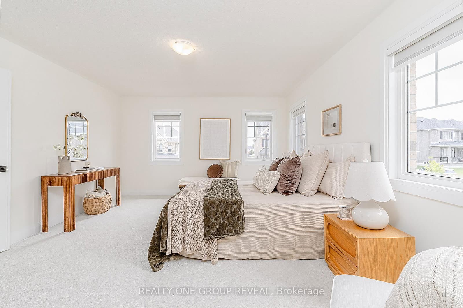 1 North Garden Boulevard thumbnail 34