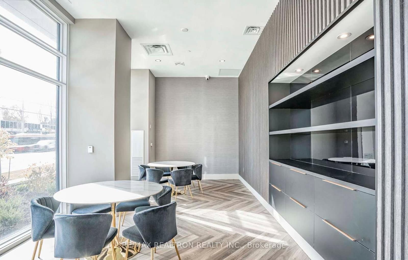 3220 Sheppard Avenue, Unit 318 thumbnail 4