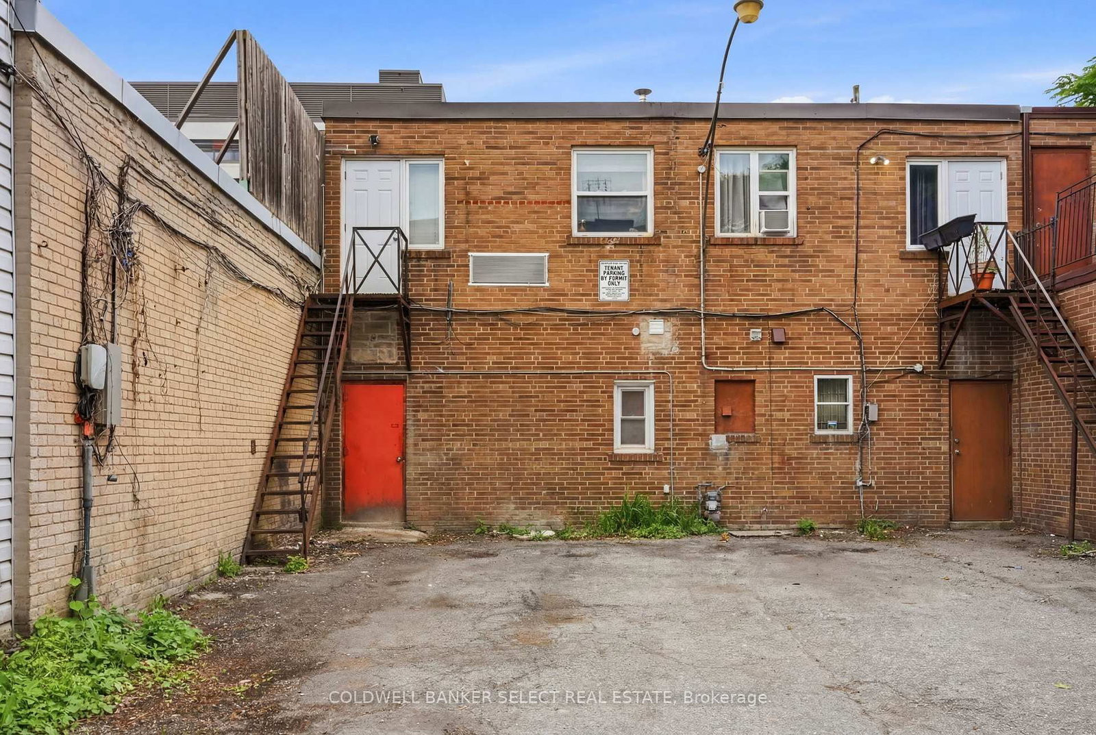 1276 Queen Street E thumbnail 16