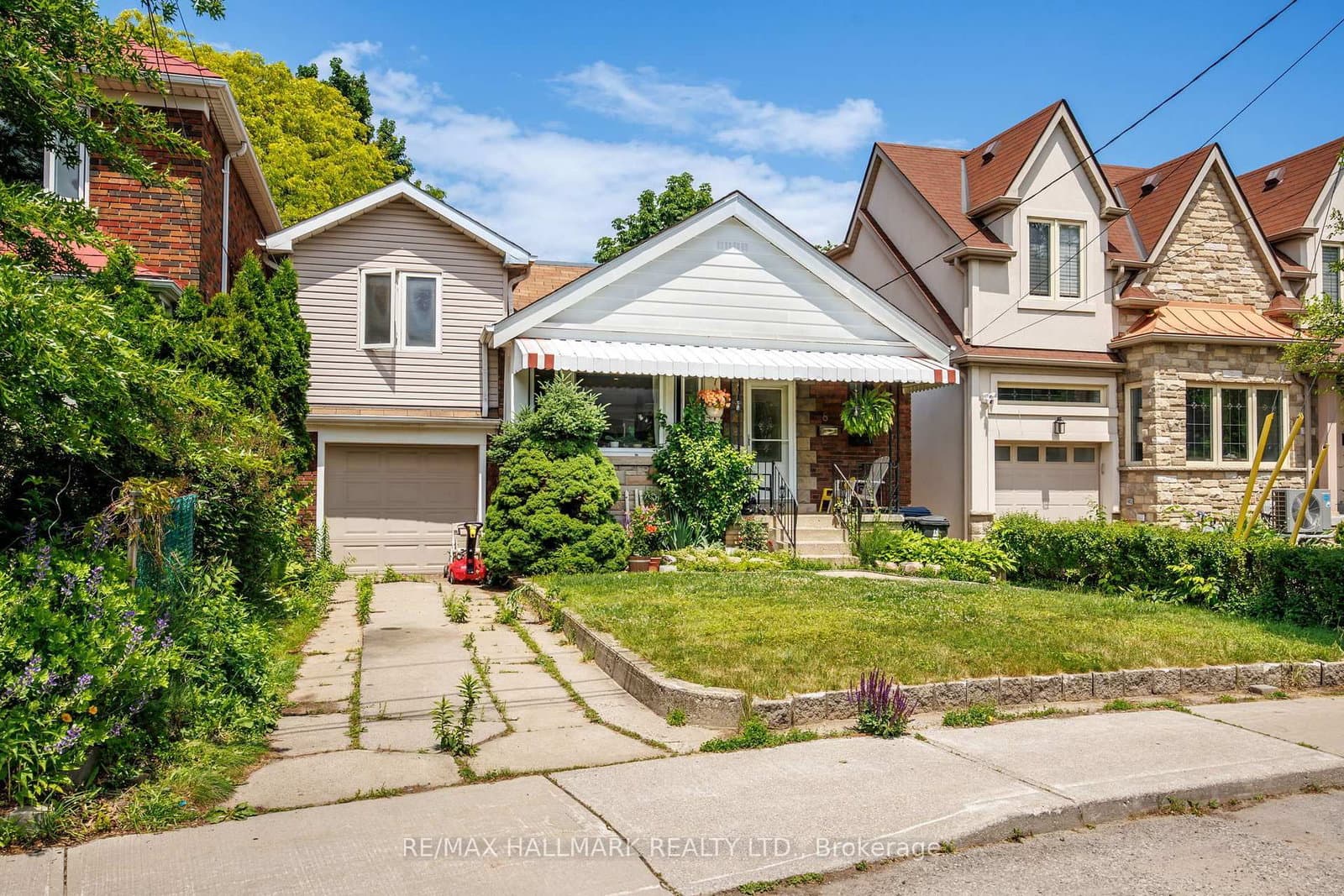 8 Davies Crescent thumbnail 38