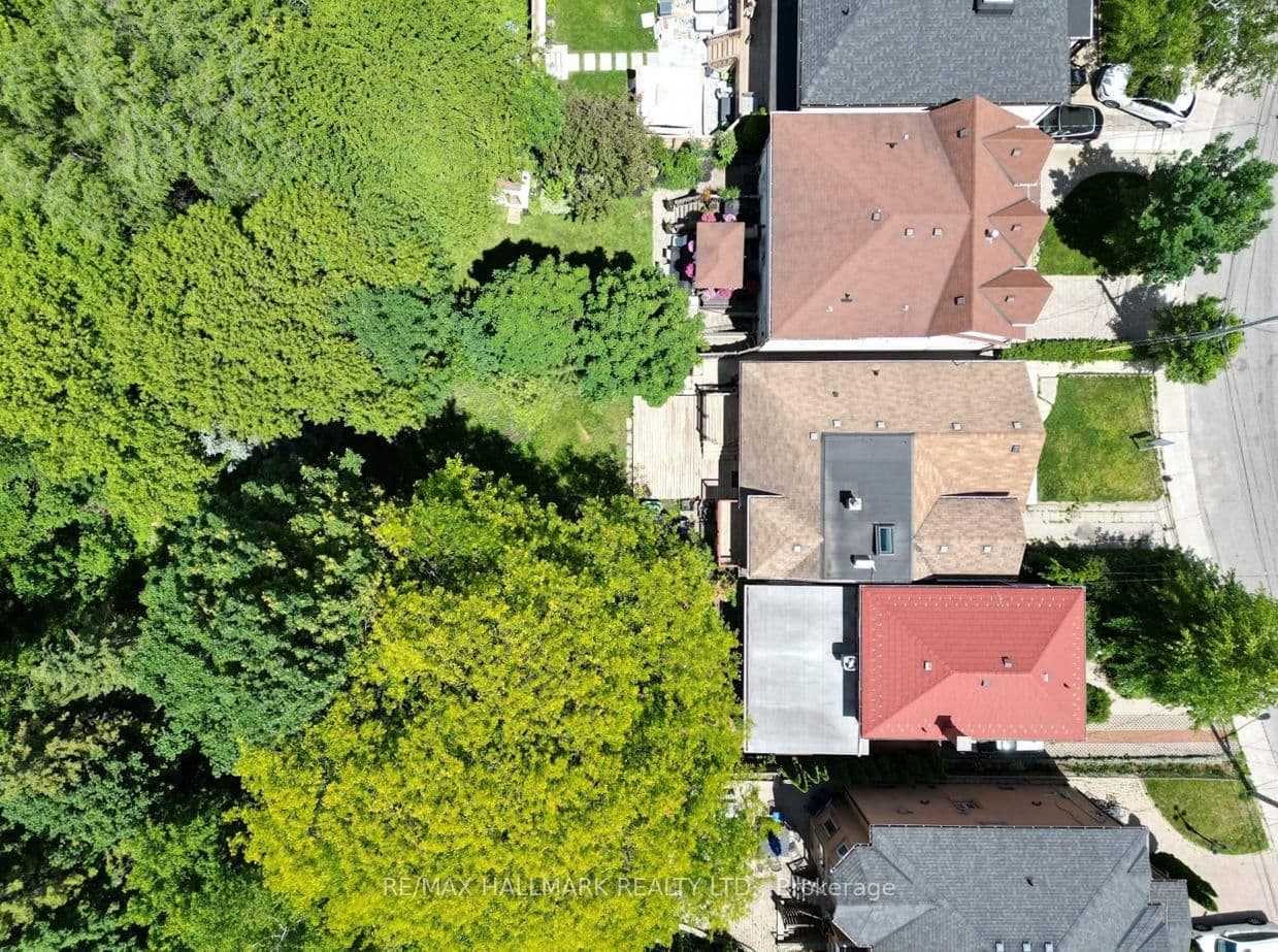 8 Davies Crescent thumbnail 42