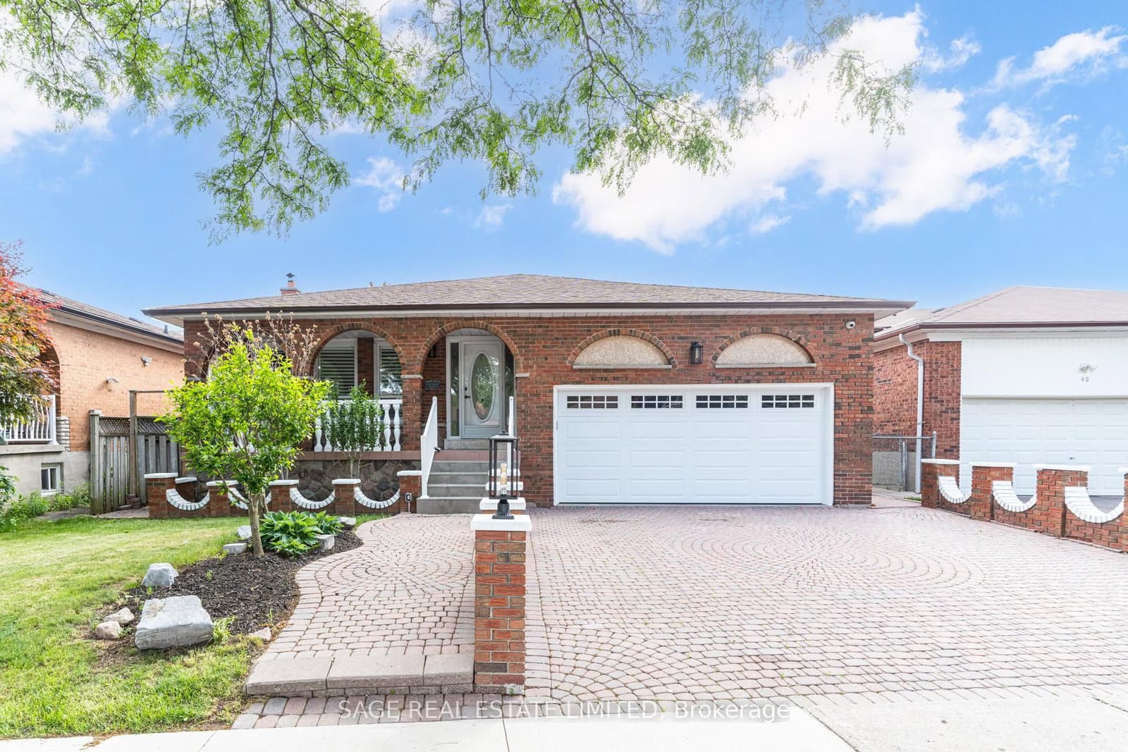 40 Beamsville Drive - Image 1