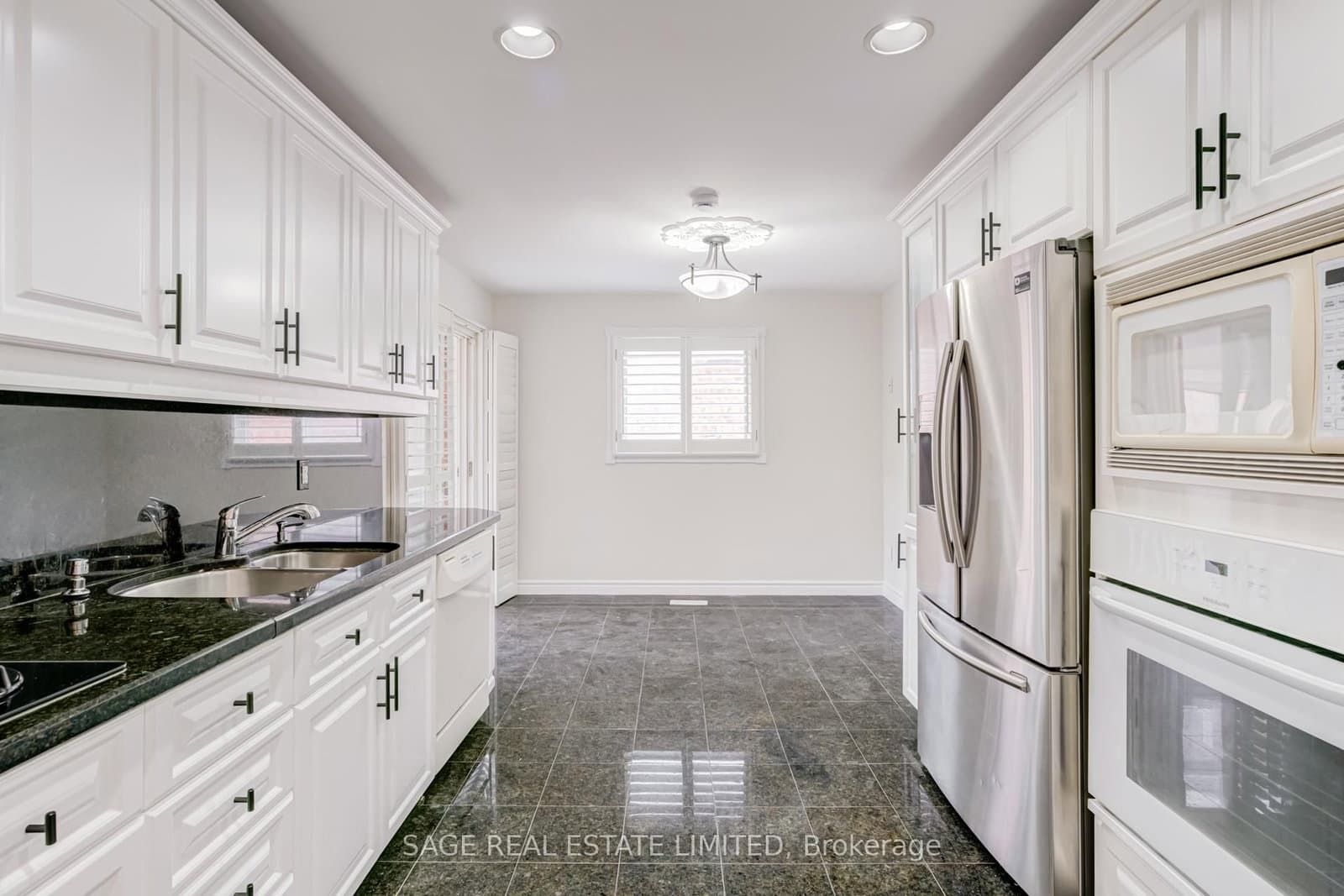 40 Beamsville Drive thumbnail 9