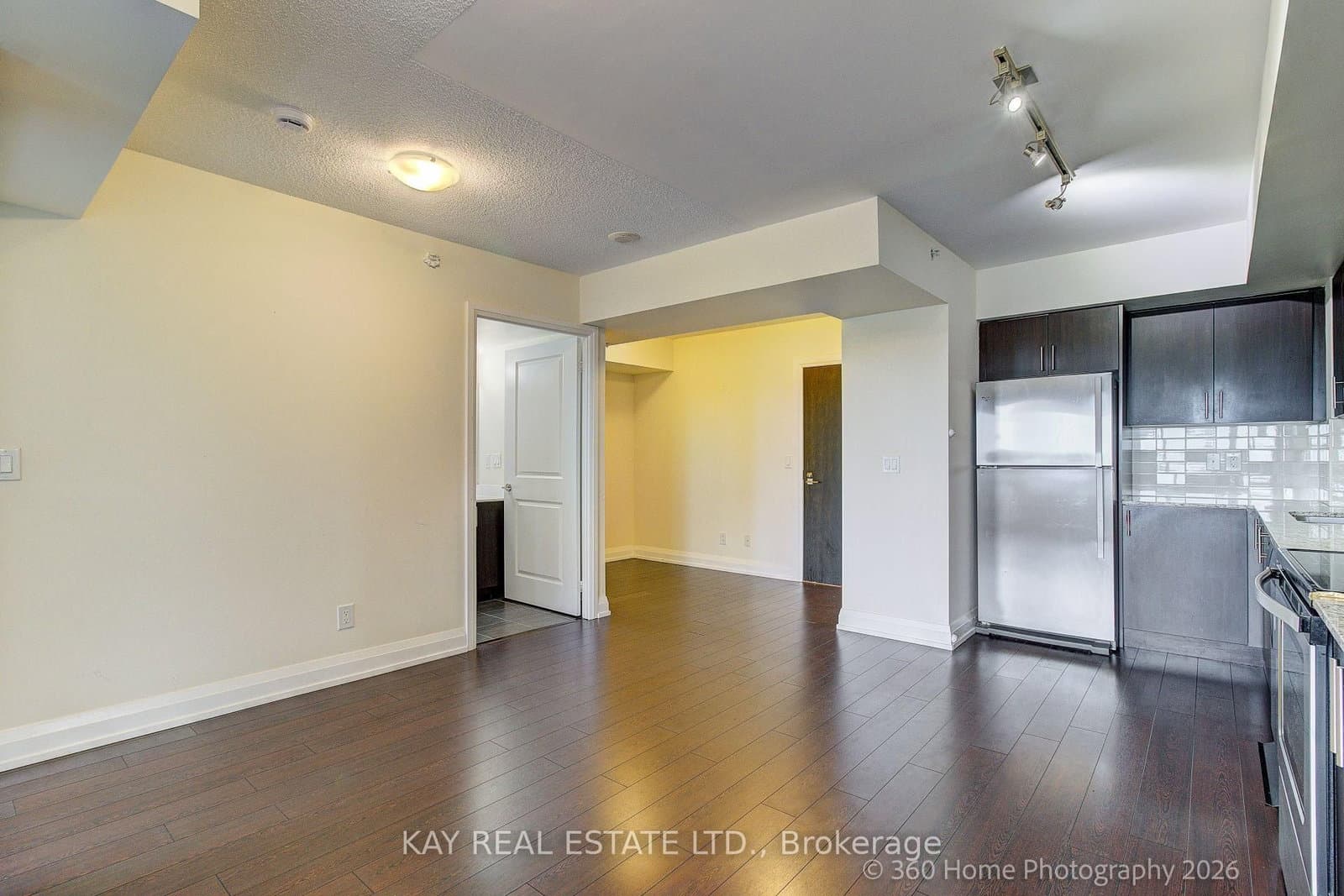 3520 Danforth Avenue, Unit 612 thumbnail 5