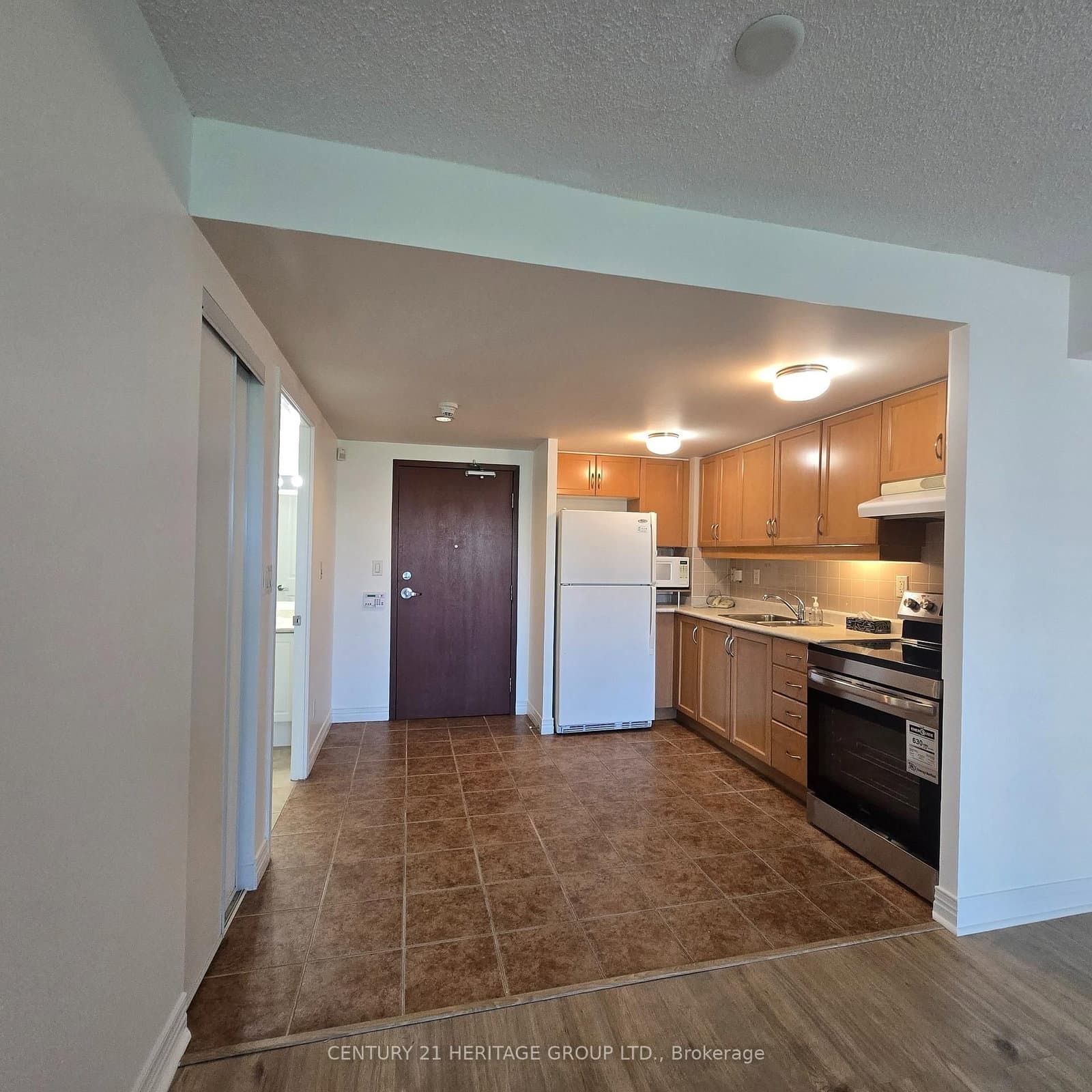 90 Scottfield Drive, Unit 319 thumbnail 14