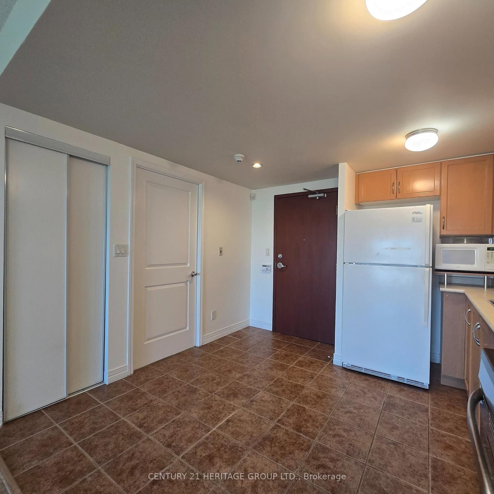 90 Scottfield Drive, Unit 319 thumbnail 16