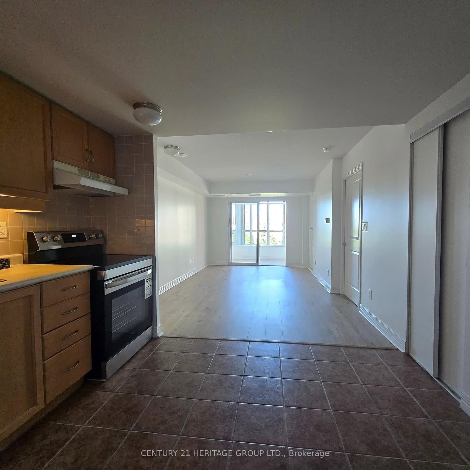 90 Scottfield Drive, Unit 319 thumbnail 17
