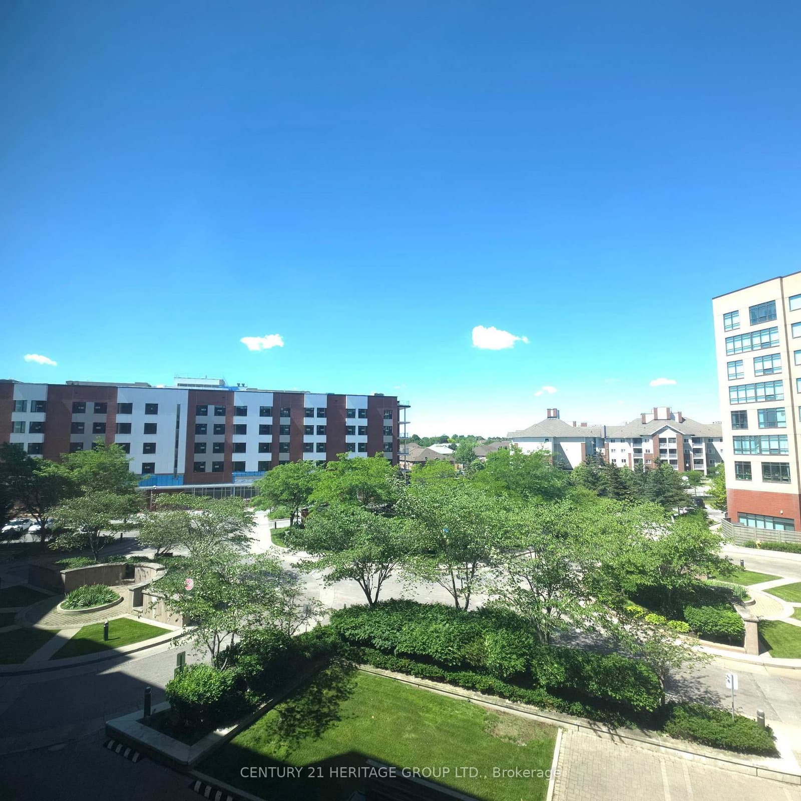 90 Scottfield Drive, Unit 319 thumbnail 25