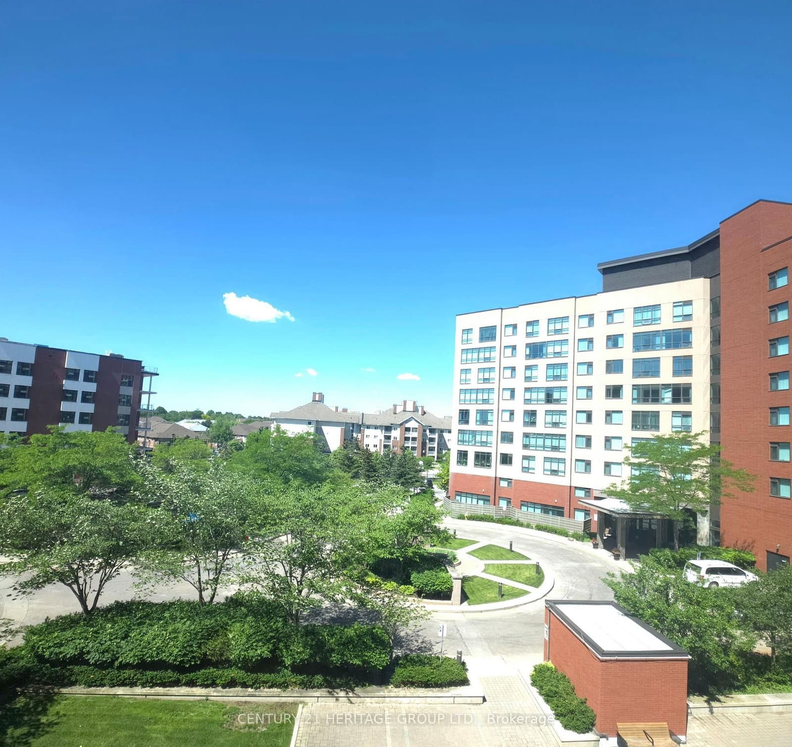 90 Scottfield Drive, Unit 319 thumbnail 26