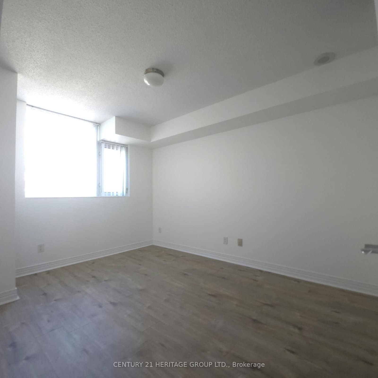 90 Scottfield Drive, Unit 319 thumbnail 27