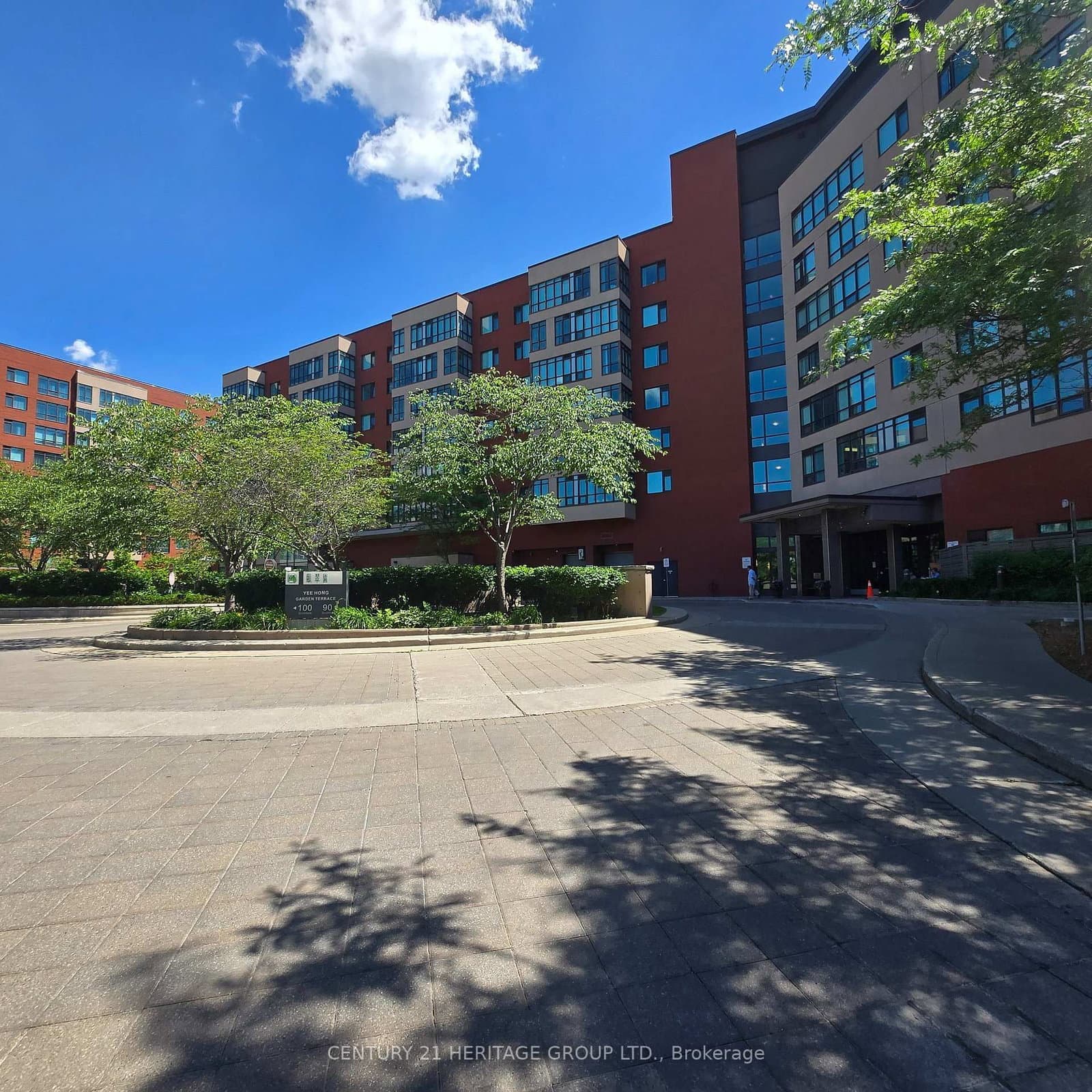 90 Scottfield Drive, Unit 319 thumbnail 41