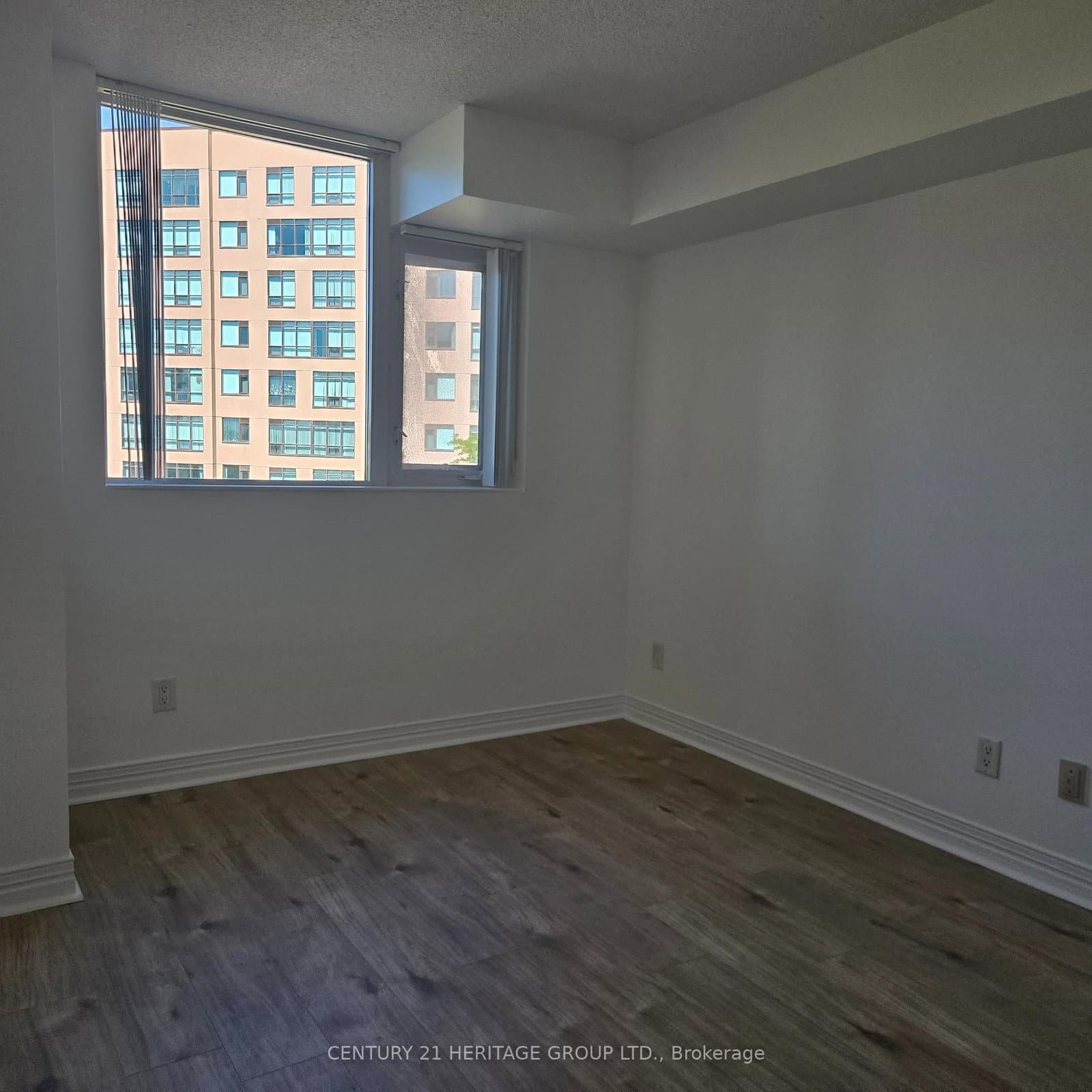 90 Scottfield Drive, Unit 319 thumbnail 7