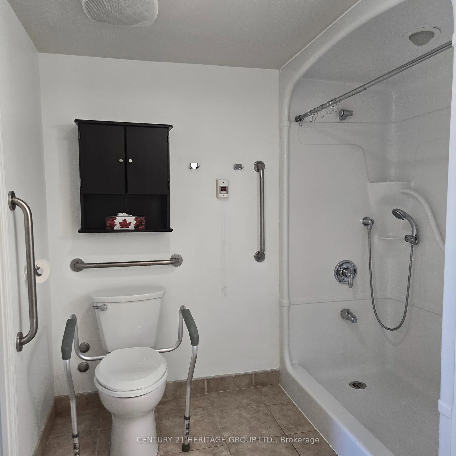 90 Scottfield Drive, Unit 319 thumbnail 9