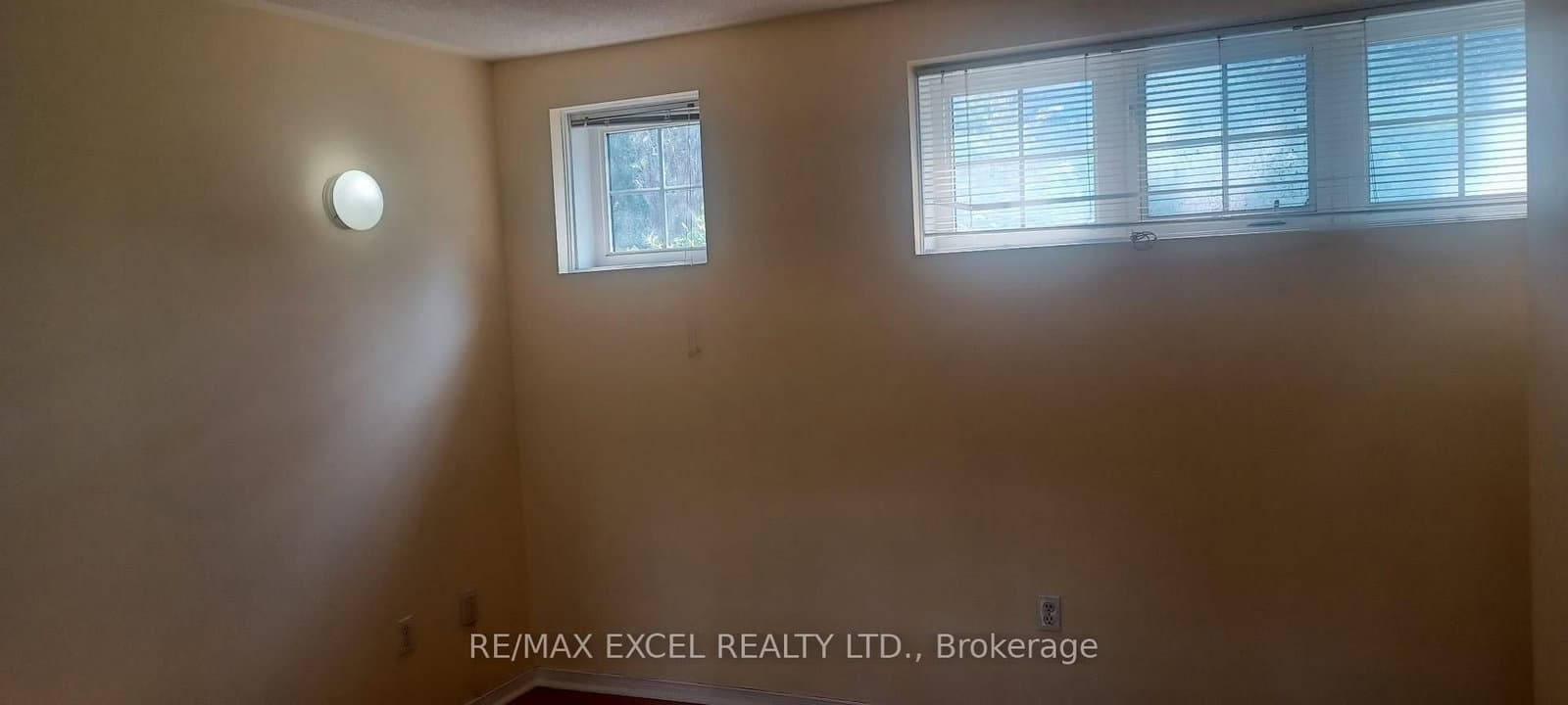 42 Pinery Trail, Unit 2 thumbnail 14