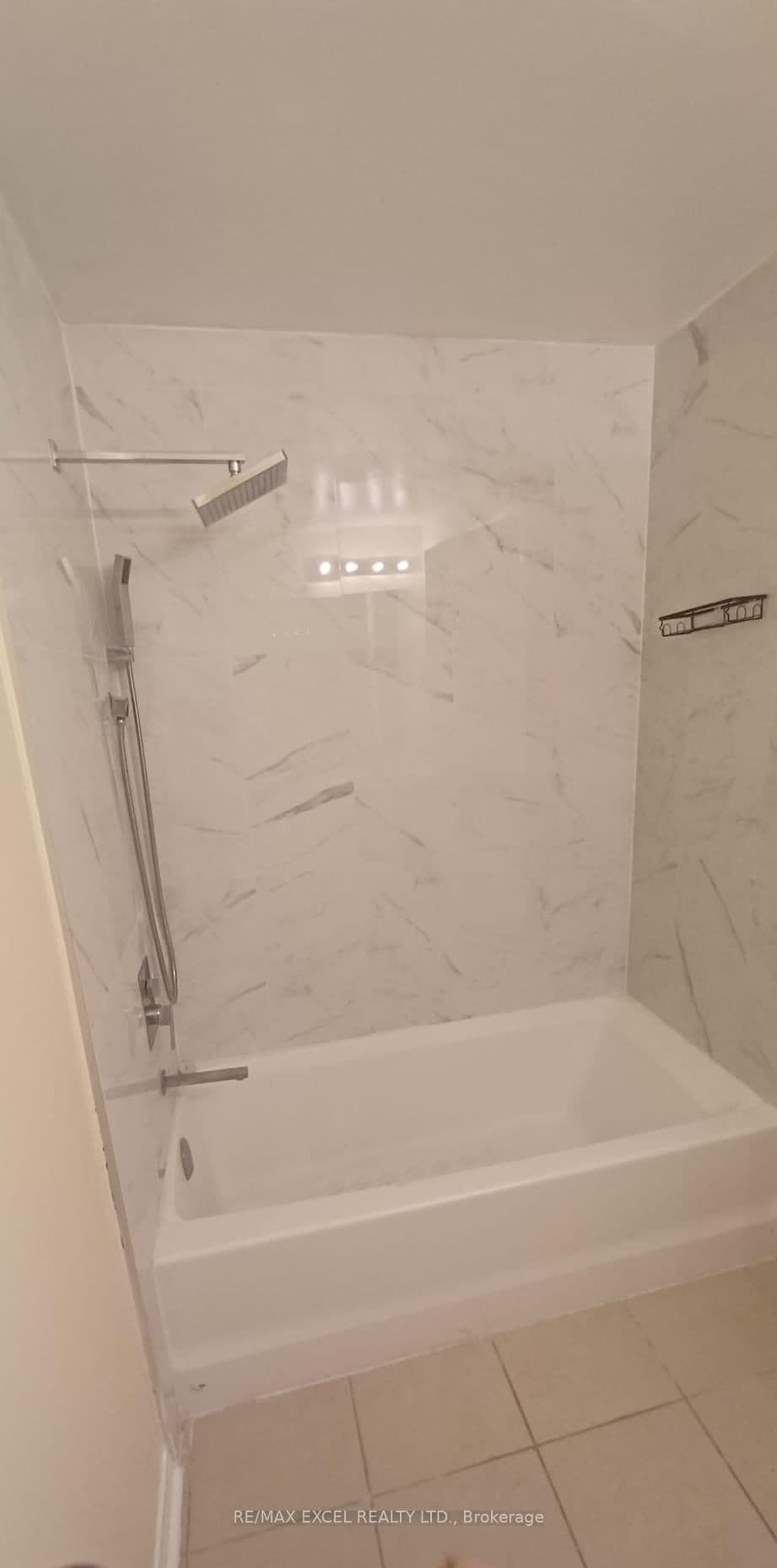 42 Pinery Trail, Unit 2 thumbnail 5
