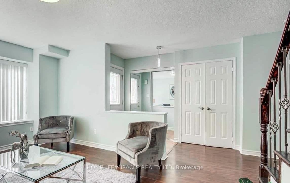 4200 Kingston Road, Unit 12 thumbnail 3