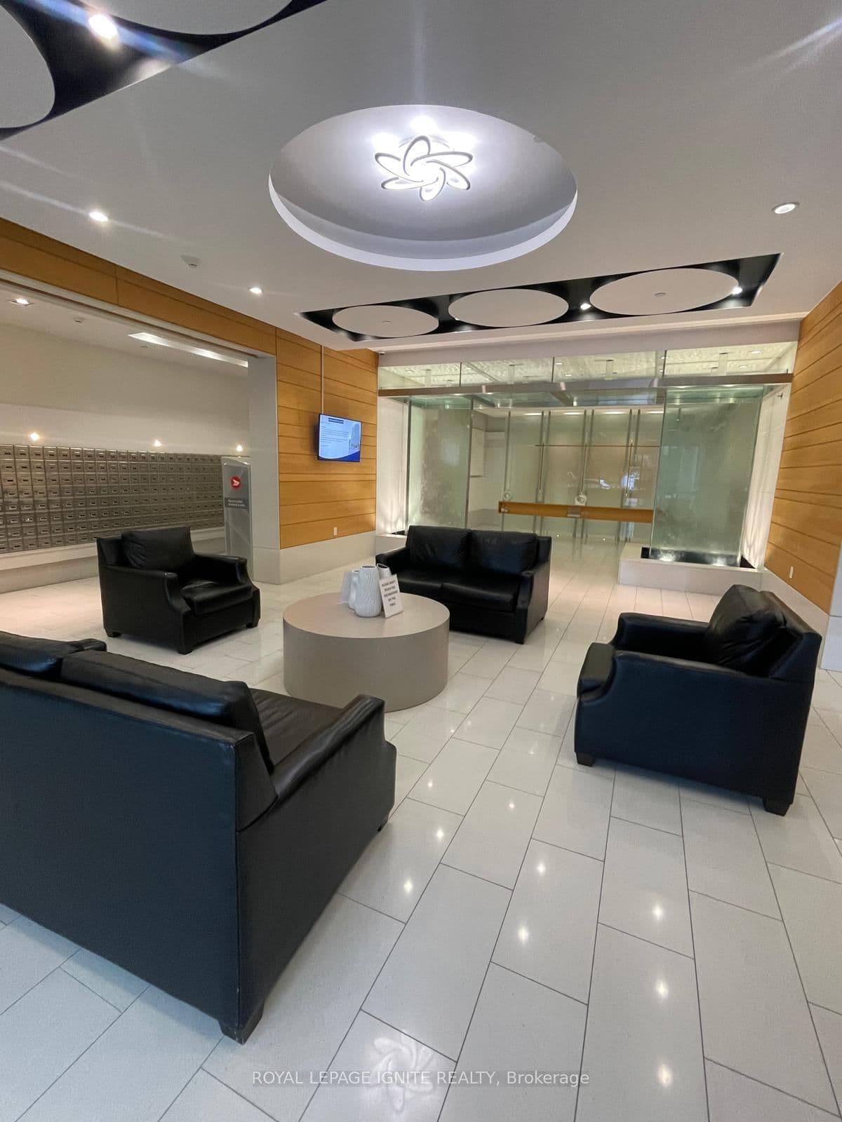 83 Borough Drive, Unit 711 thumbnail 3