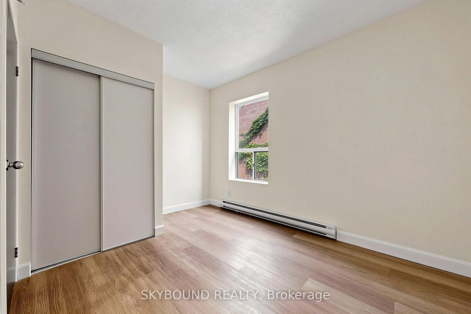 131 Wineva Avenue, Unit G thumbnail 19