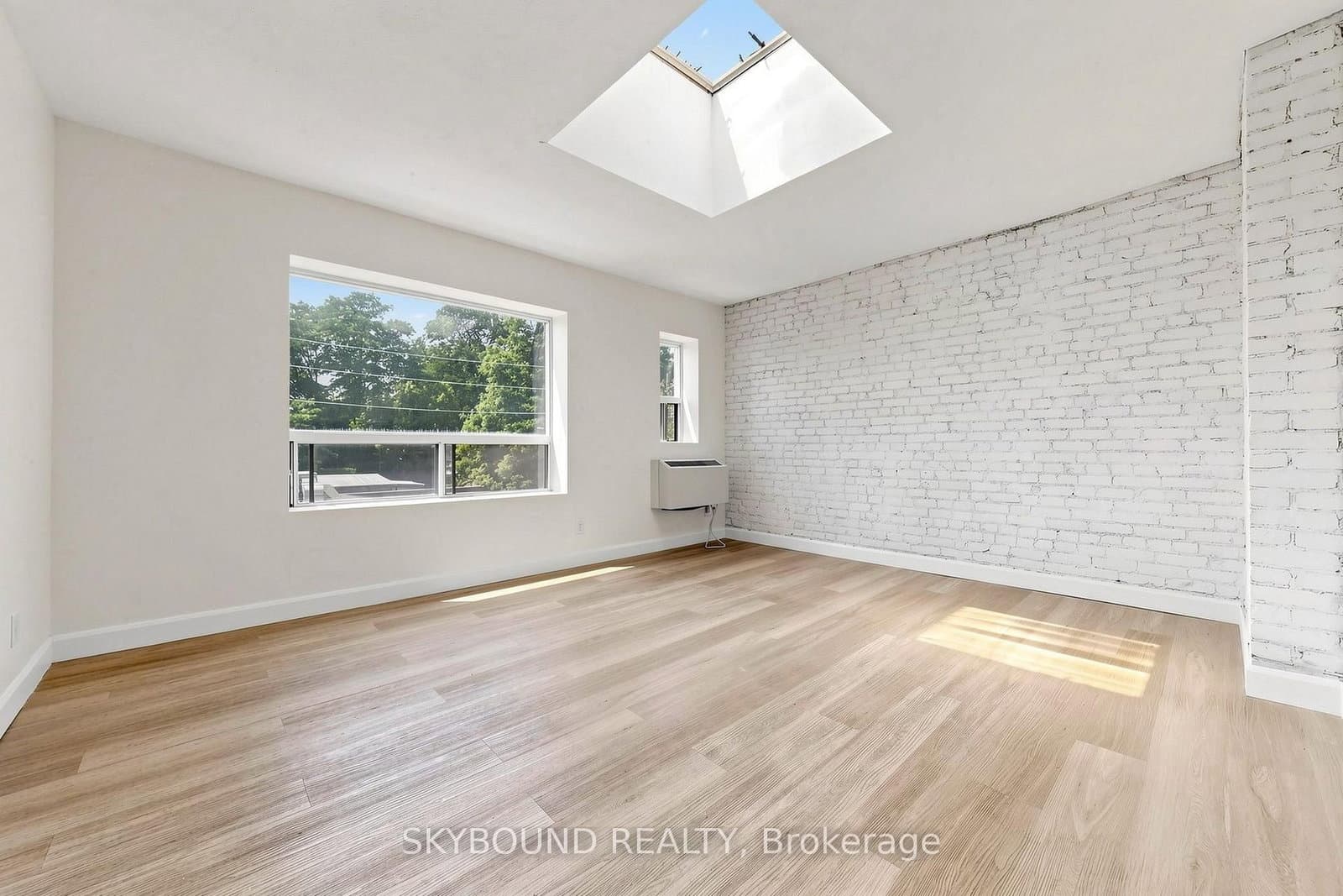 131 Wineva Avenue, Unit G thumbnail 2