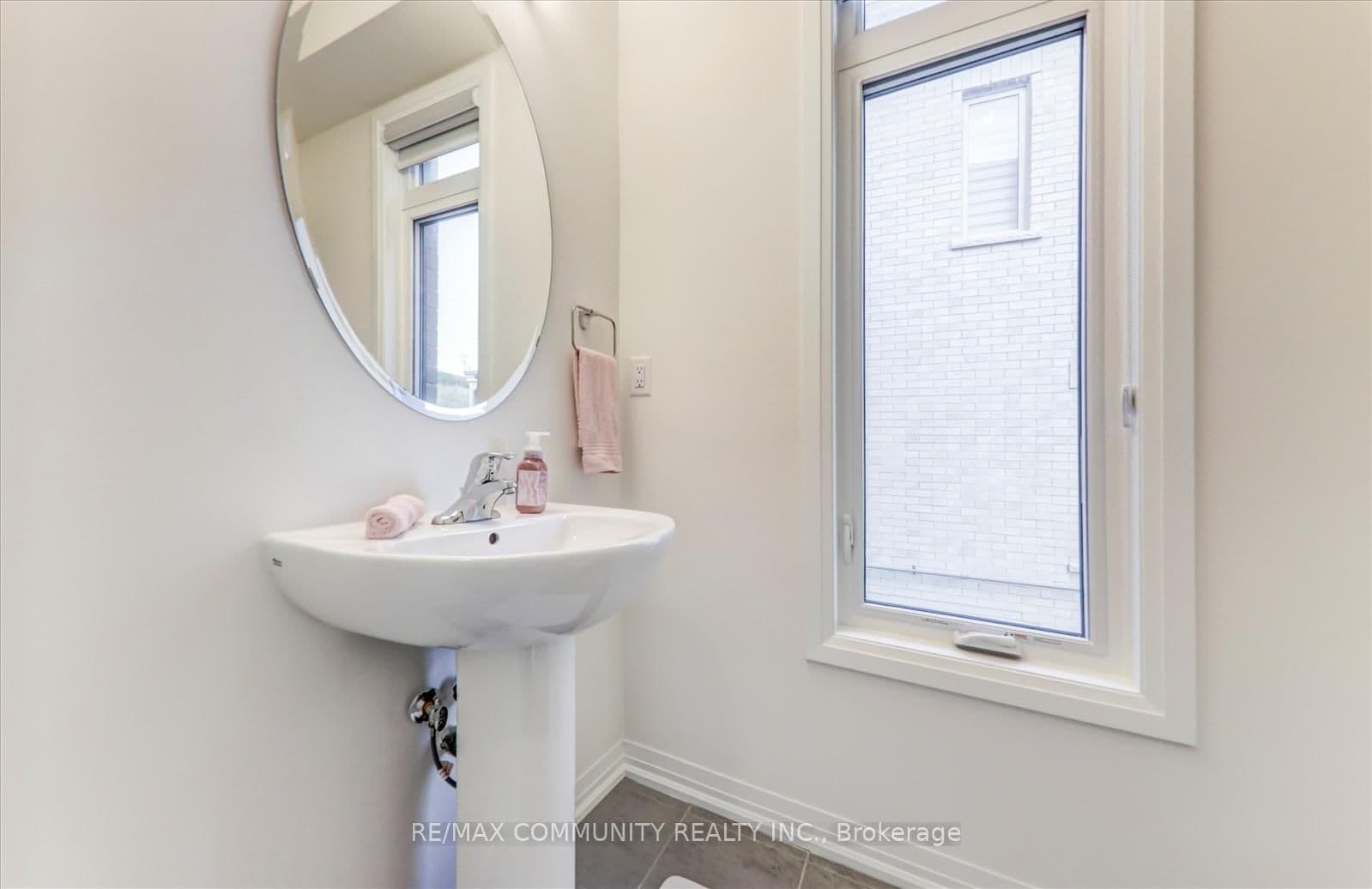 124 Ogston Crescent thumbnail 17