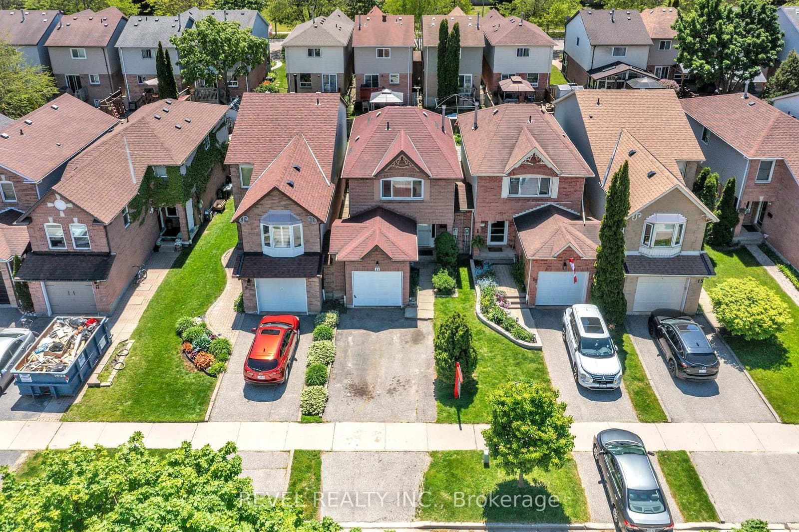 11 Carr Drive thumbnail 2