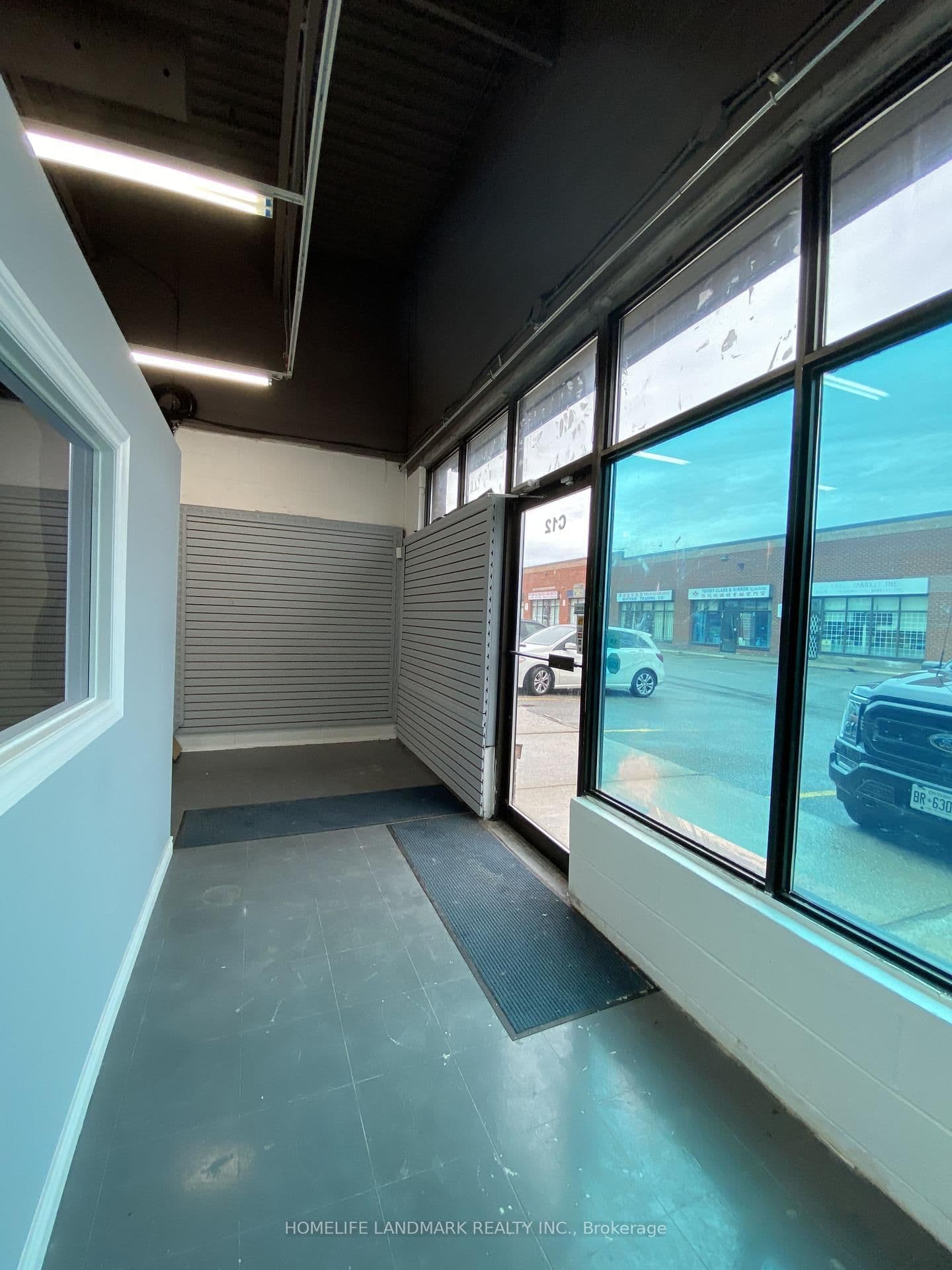 63 Silver Star Boulevard, Unit C12 thumbnail 2