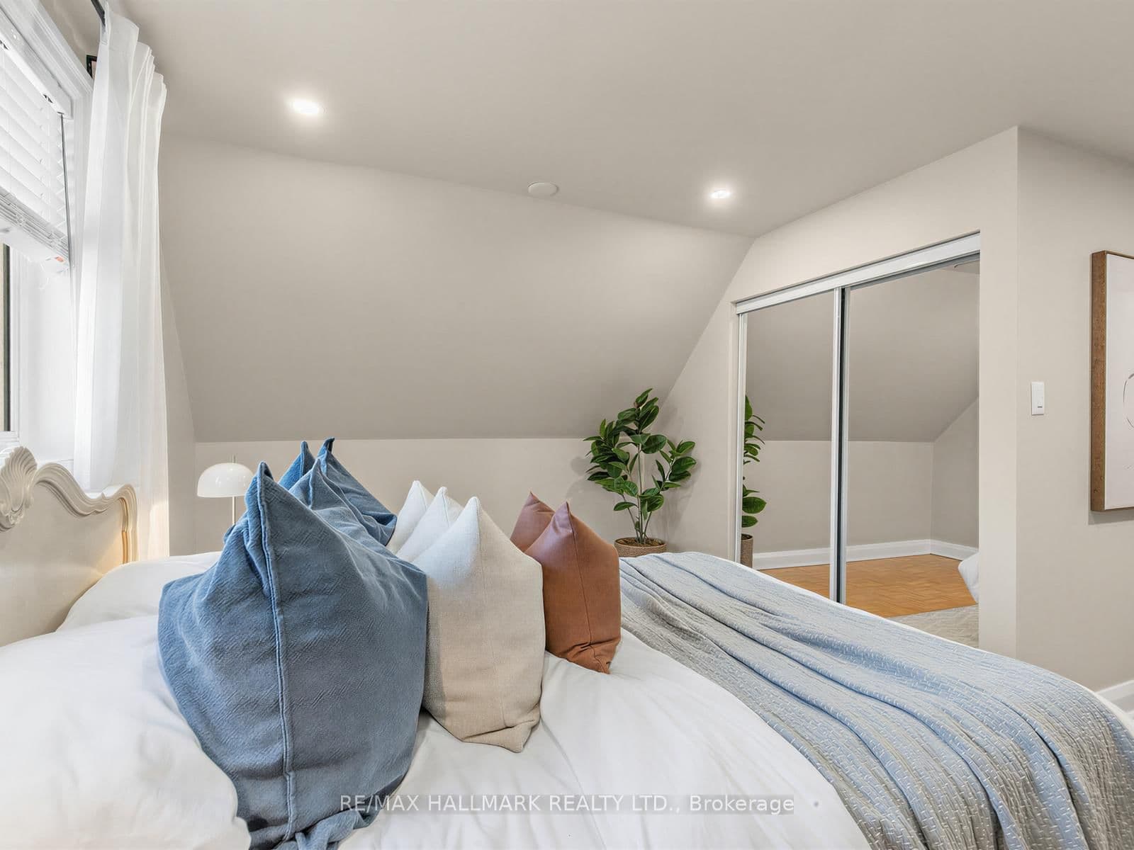 239 Torrens Avenue thumbnail 23