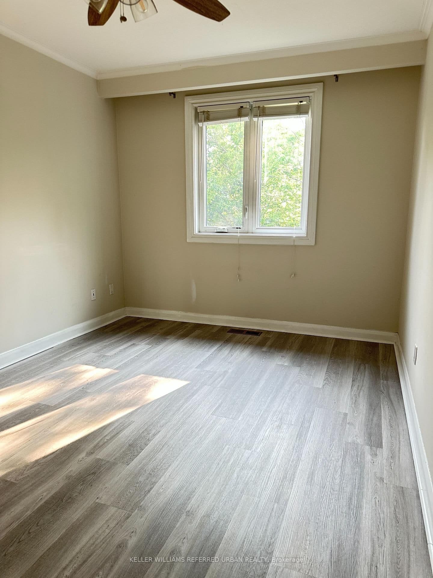 407 Woodbine Avenue, Unit 2nd floor thumbnail 13