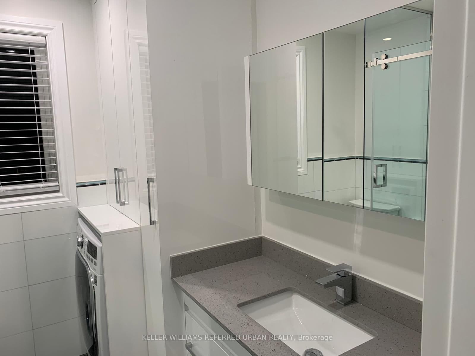 407 Woodbine Avenue, Unit 2nd floor thumbnail 9