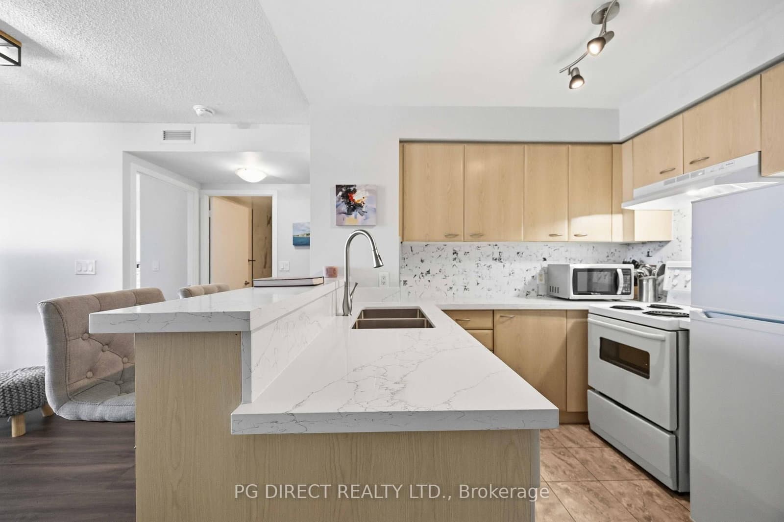 38 Lee Centre Drive, Unit 2716 thumbnail 4