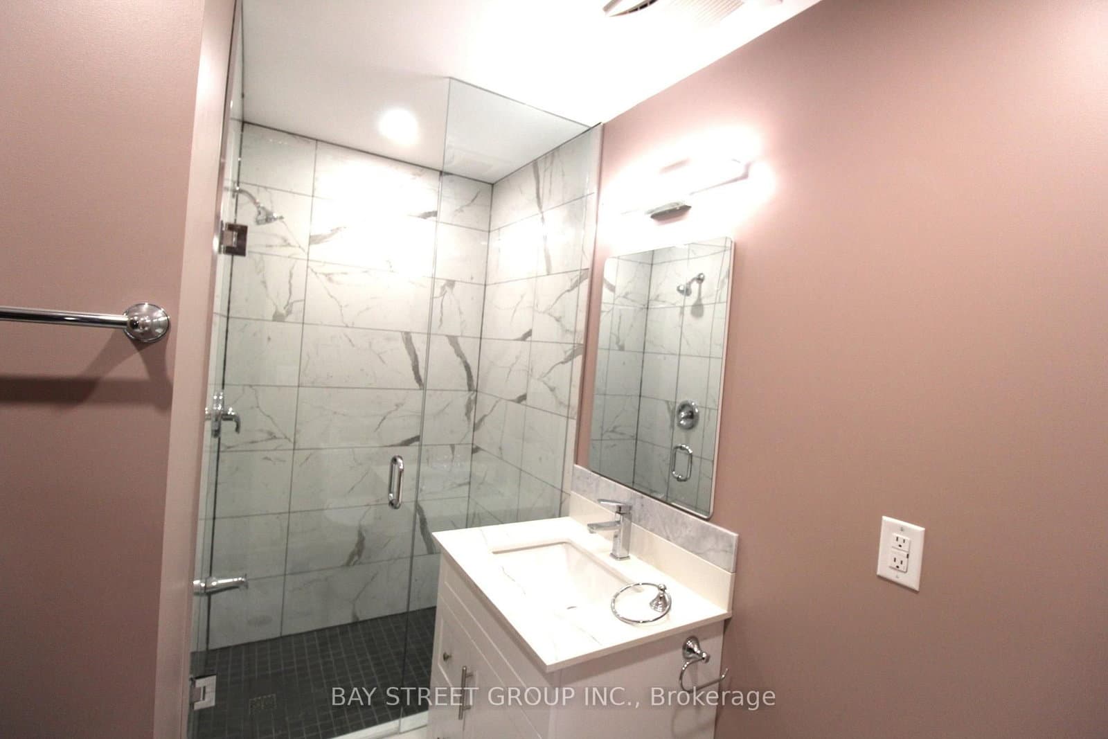 108 Chatham Avenue thumbnail 12
