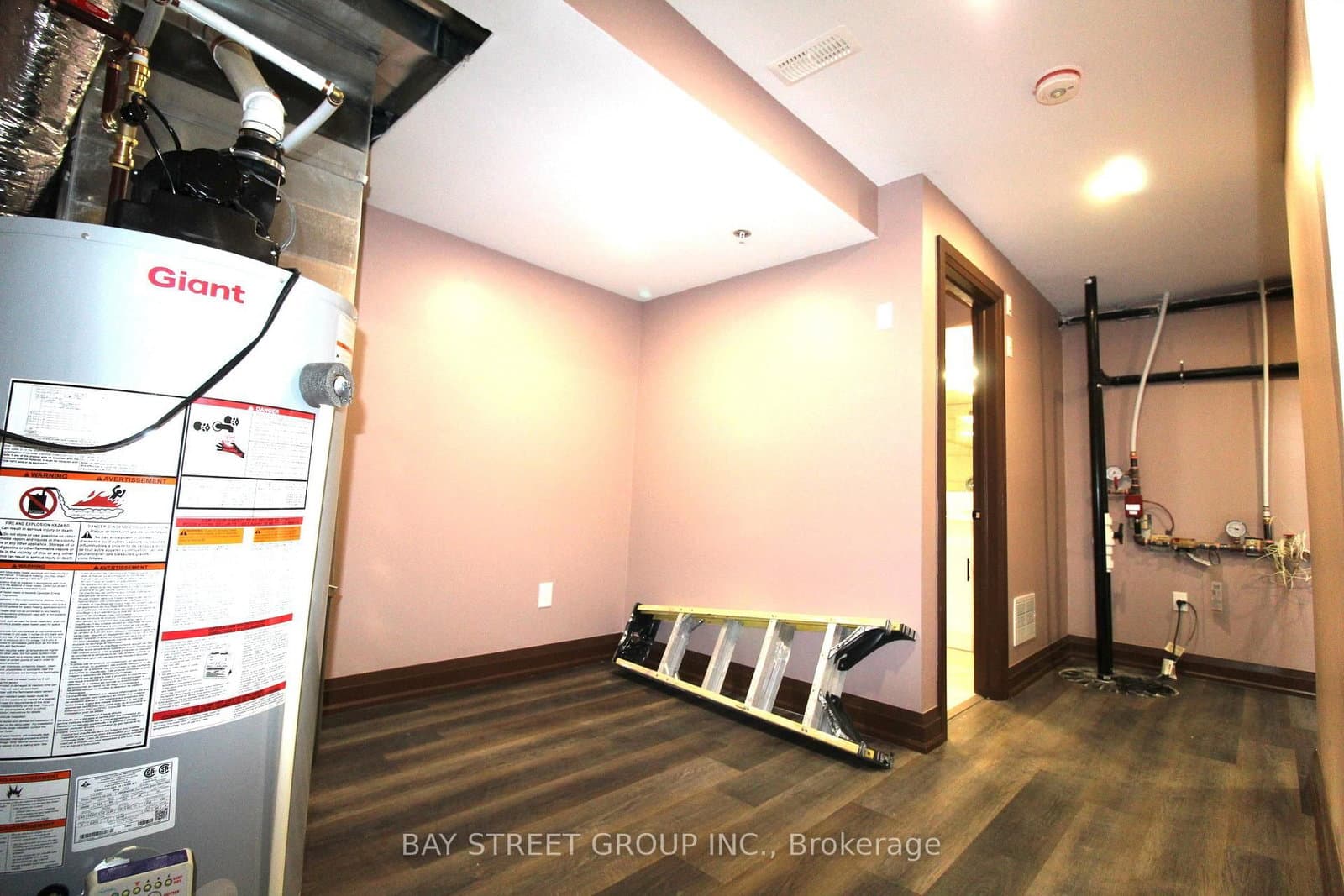 108 Chatham Avenue thumbnail 15
