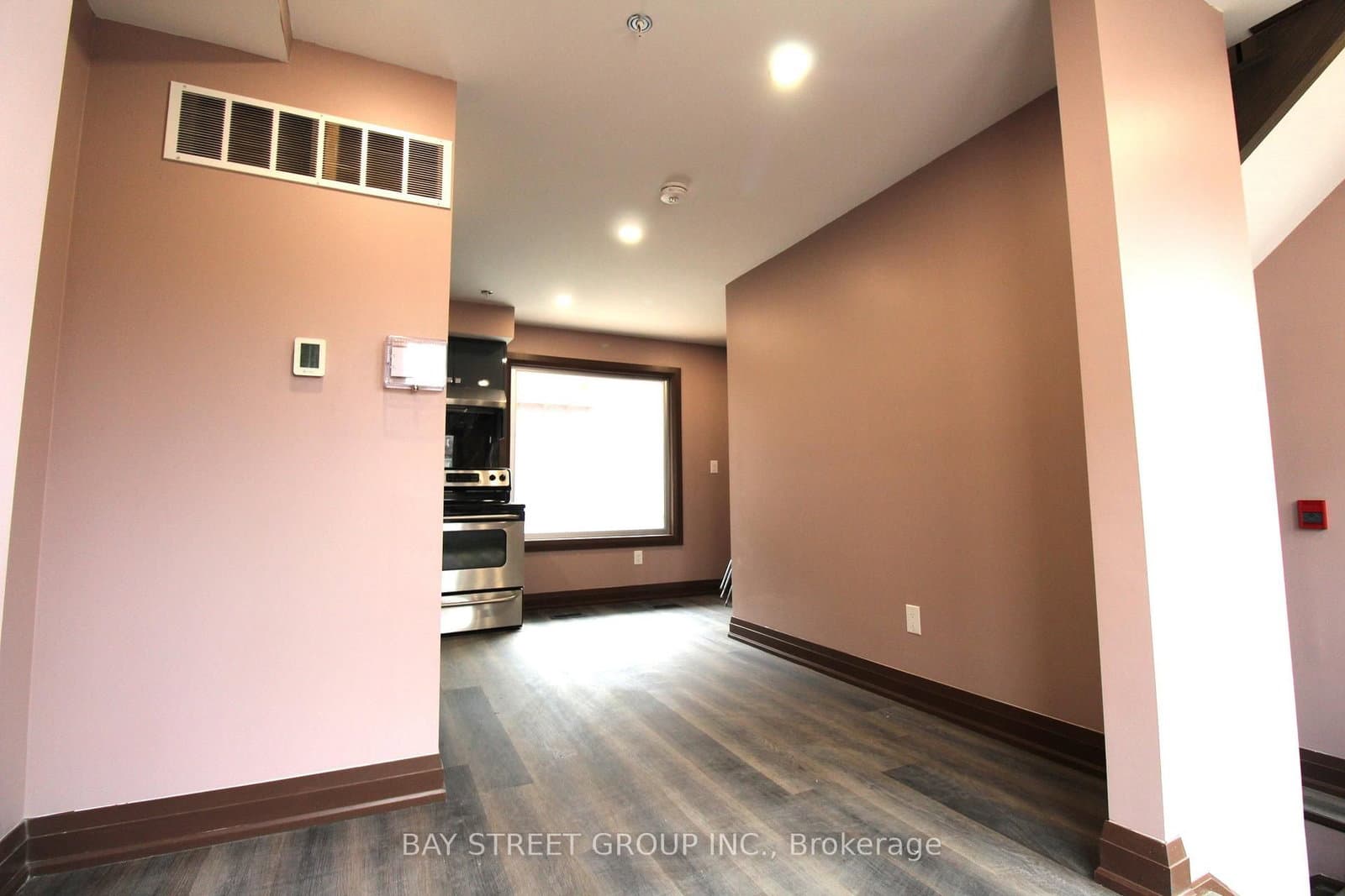 108 Chatham Avenue thumbnail 2