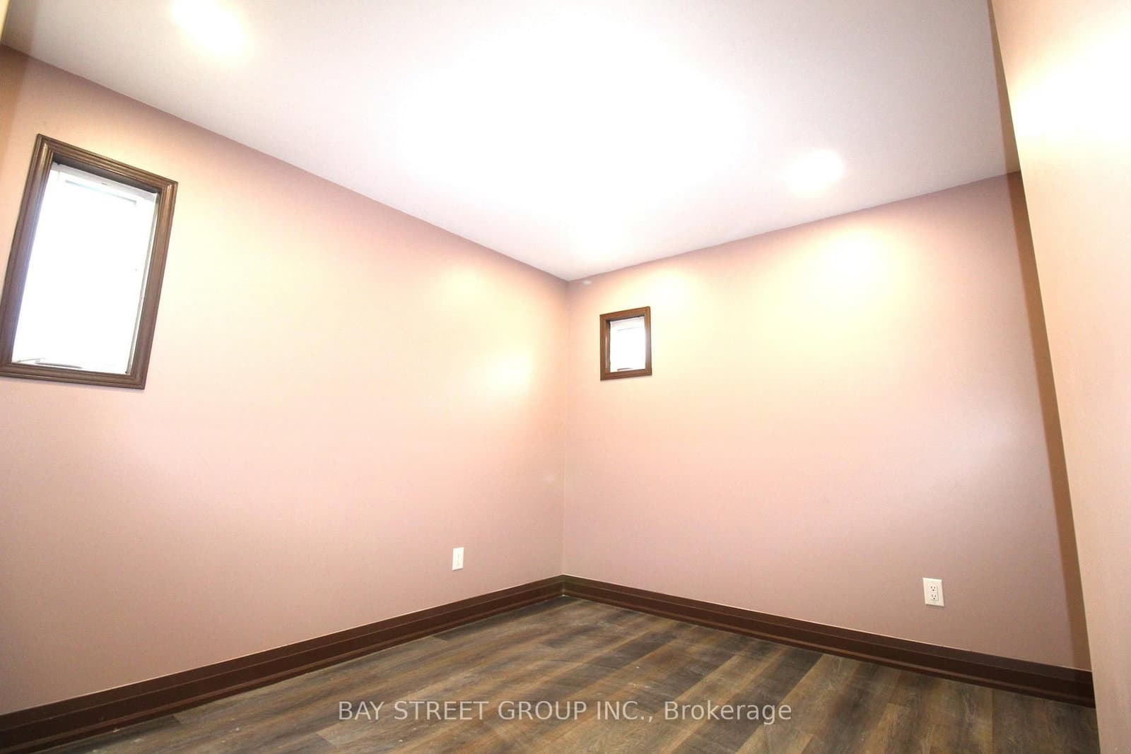108 Chatham Avenue thumbnail 8