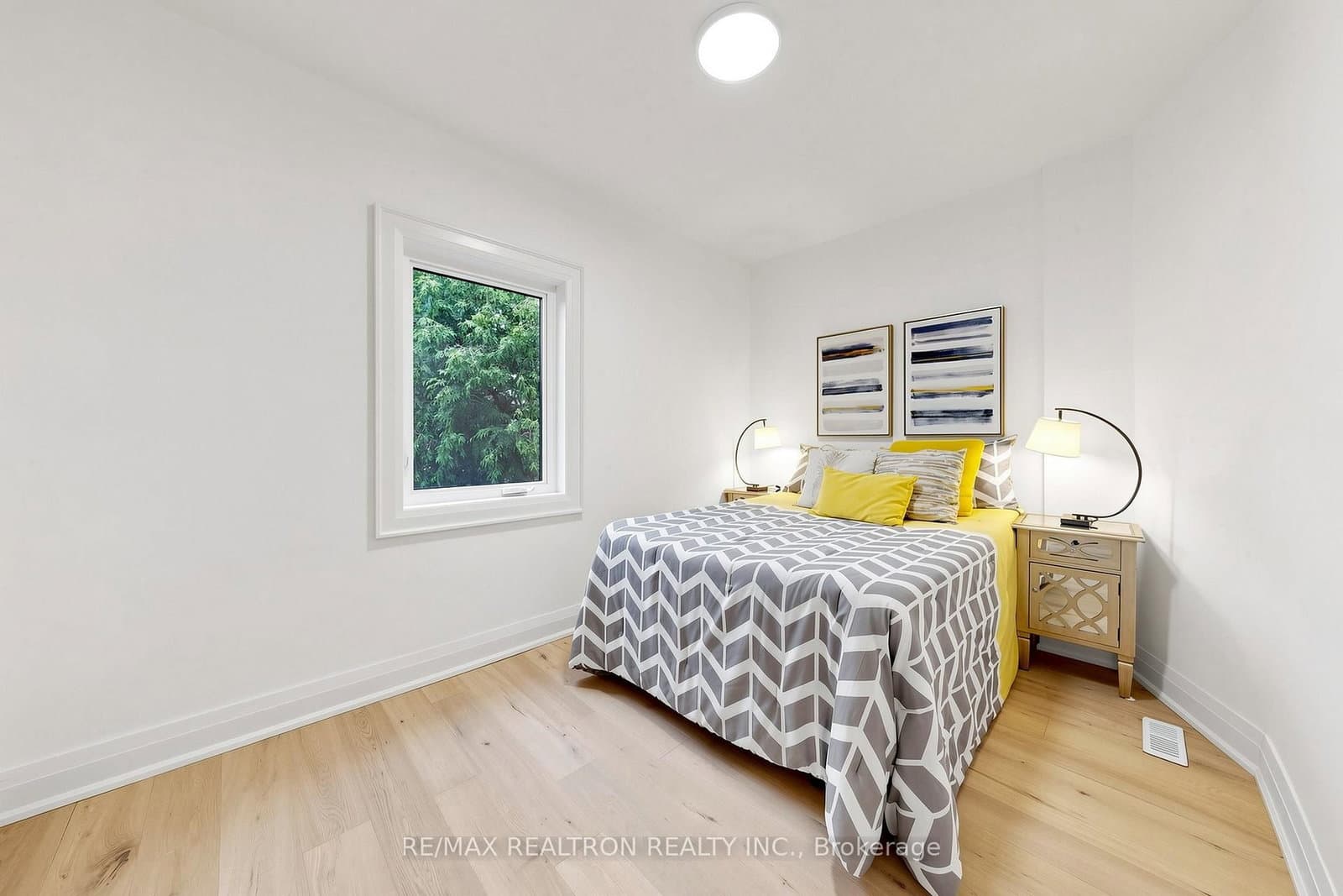 414 Mortimer Avenue thumbnail 25