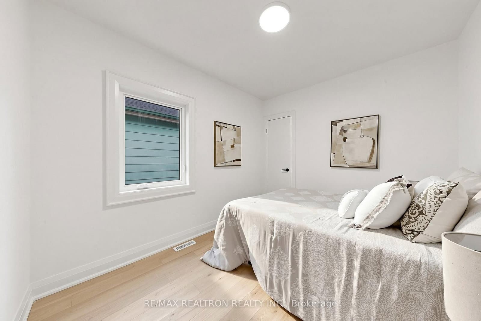 414 Mortimer Avenue thumbnail 28