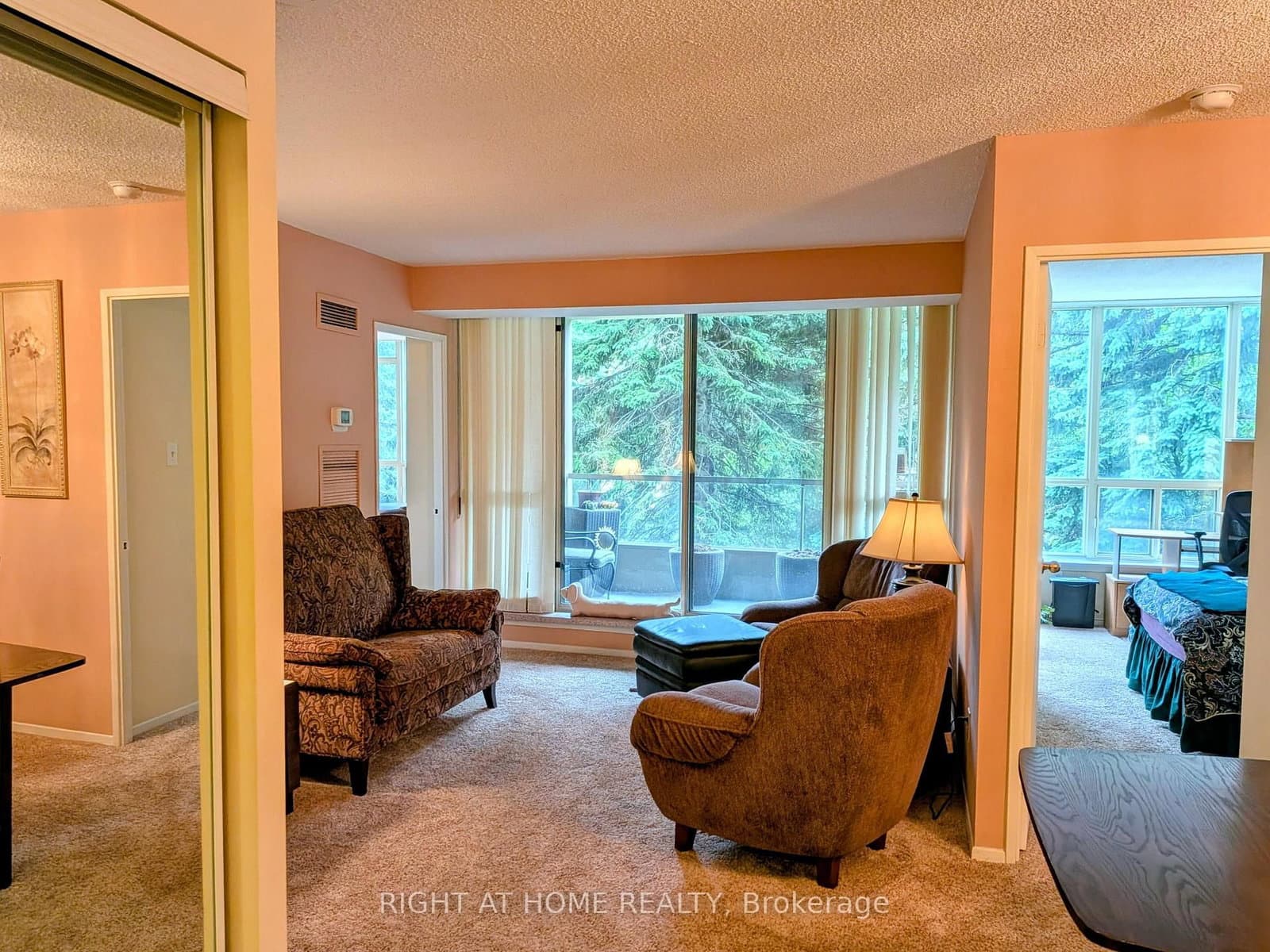 1880 Valley Farm Road, Unit 226 thumbnail 3