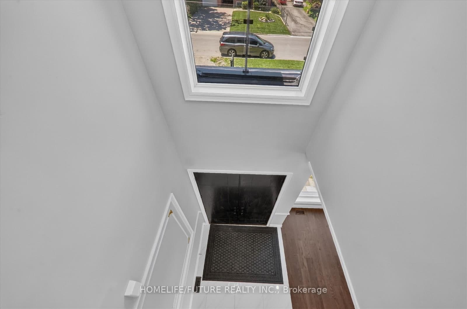 735 Hillcrest Road thumbnail 21