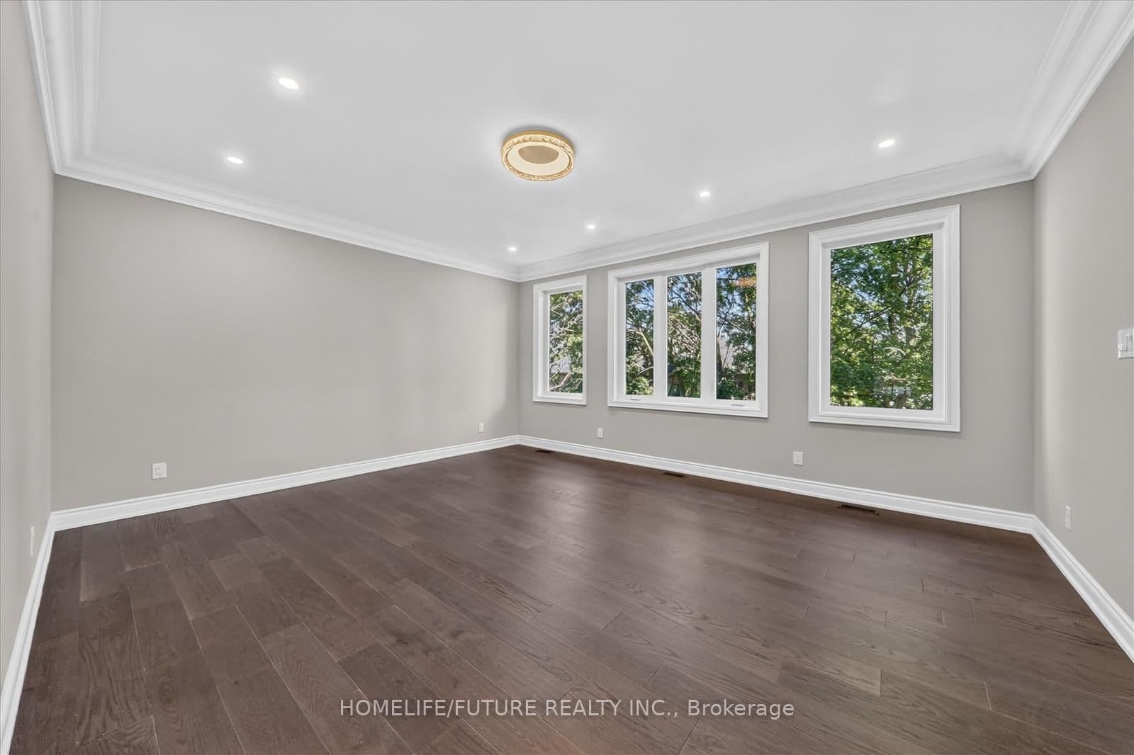 735 Hillcrest Road thumbnail 22