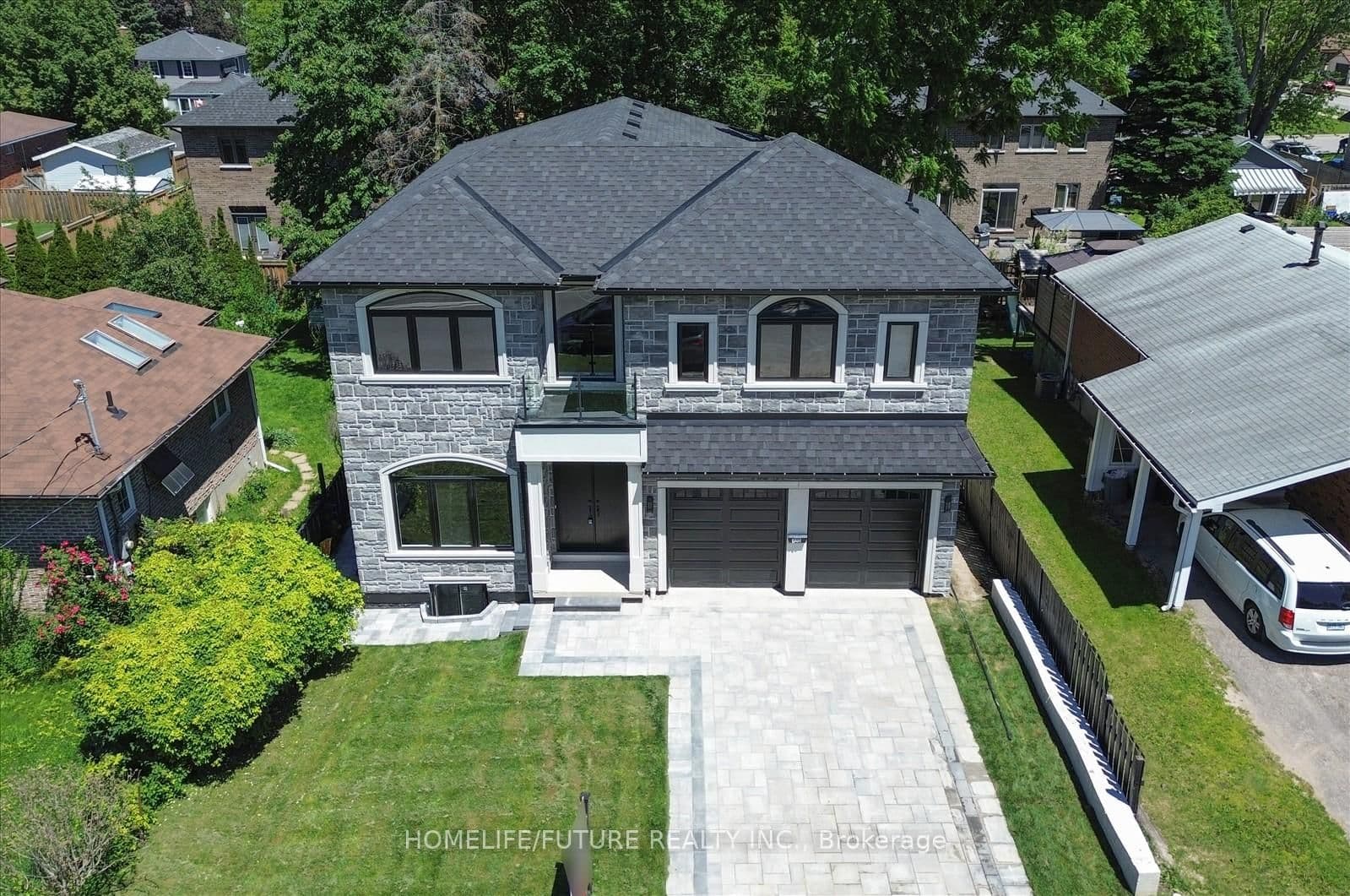 735 Hillcrest Road thumbnail 3
