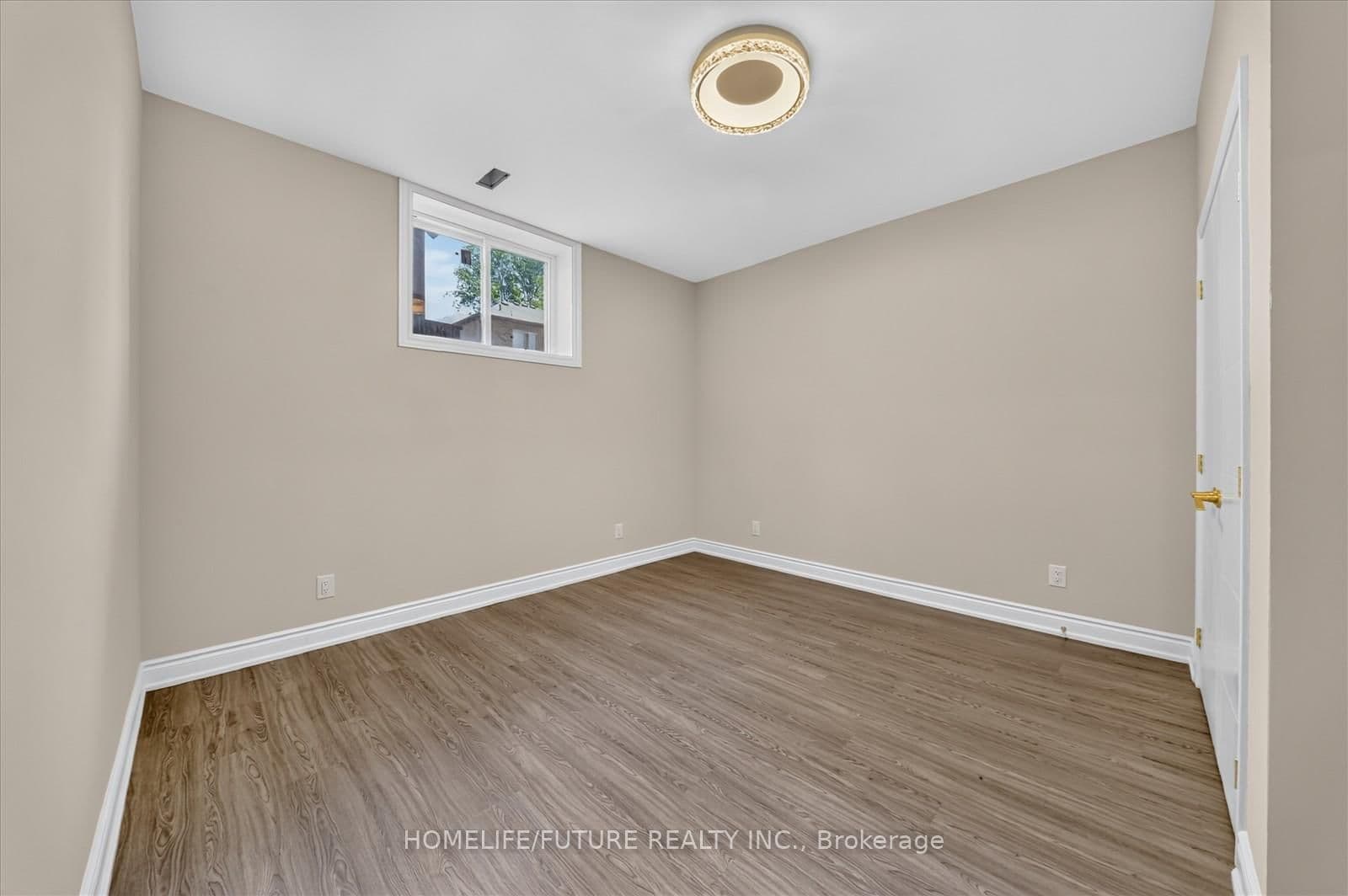 735 Hillcrest Road thumbnail 45