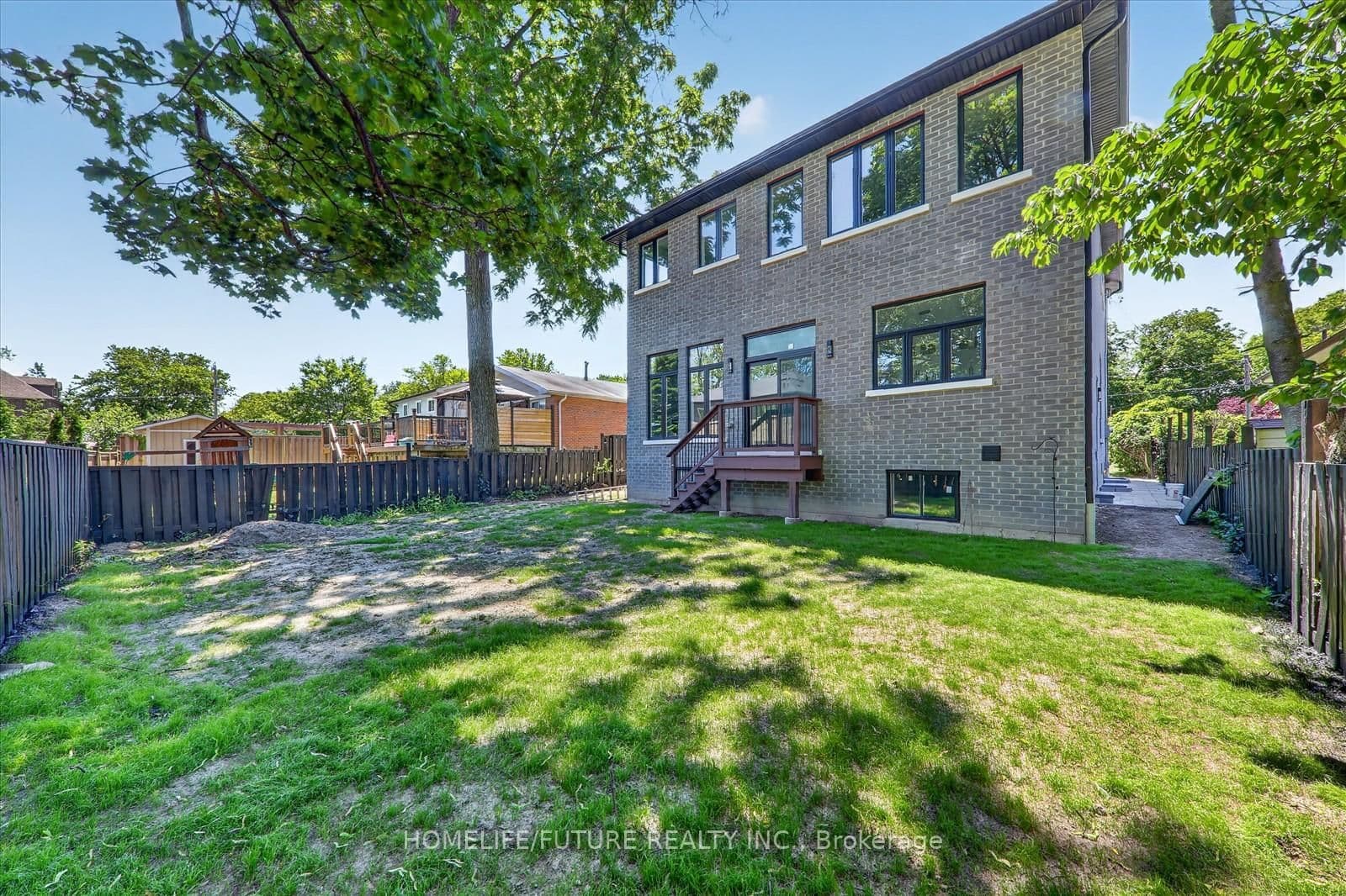 735 Hillcrest Road thumbnail 48
