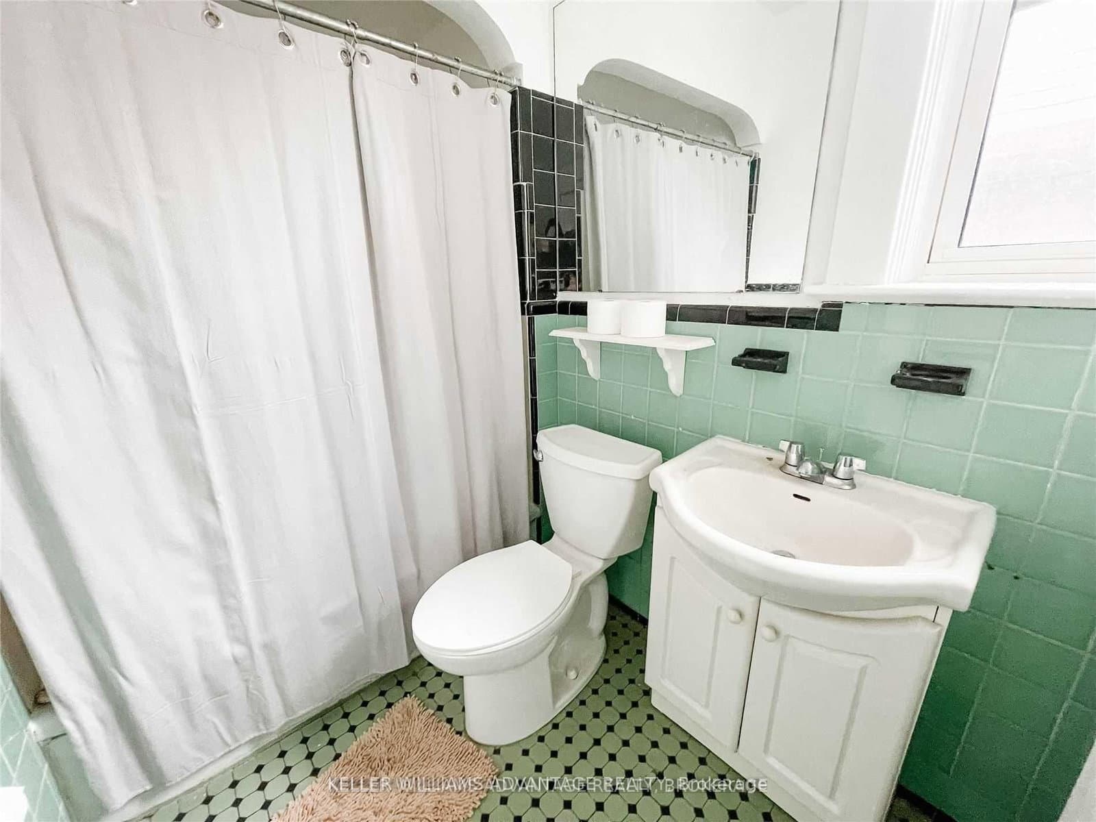 98 Woodycrest Avenue, Unit #Upper thumbnail 14