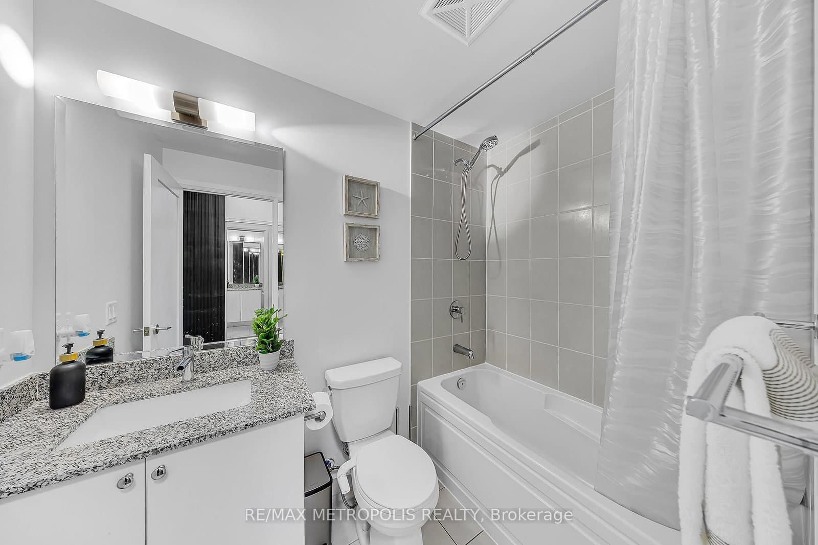 3220 Sheppard Avenue E, Unit 1310 thumbnail 5