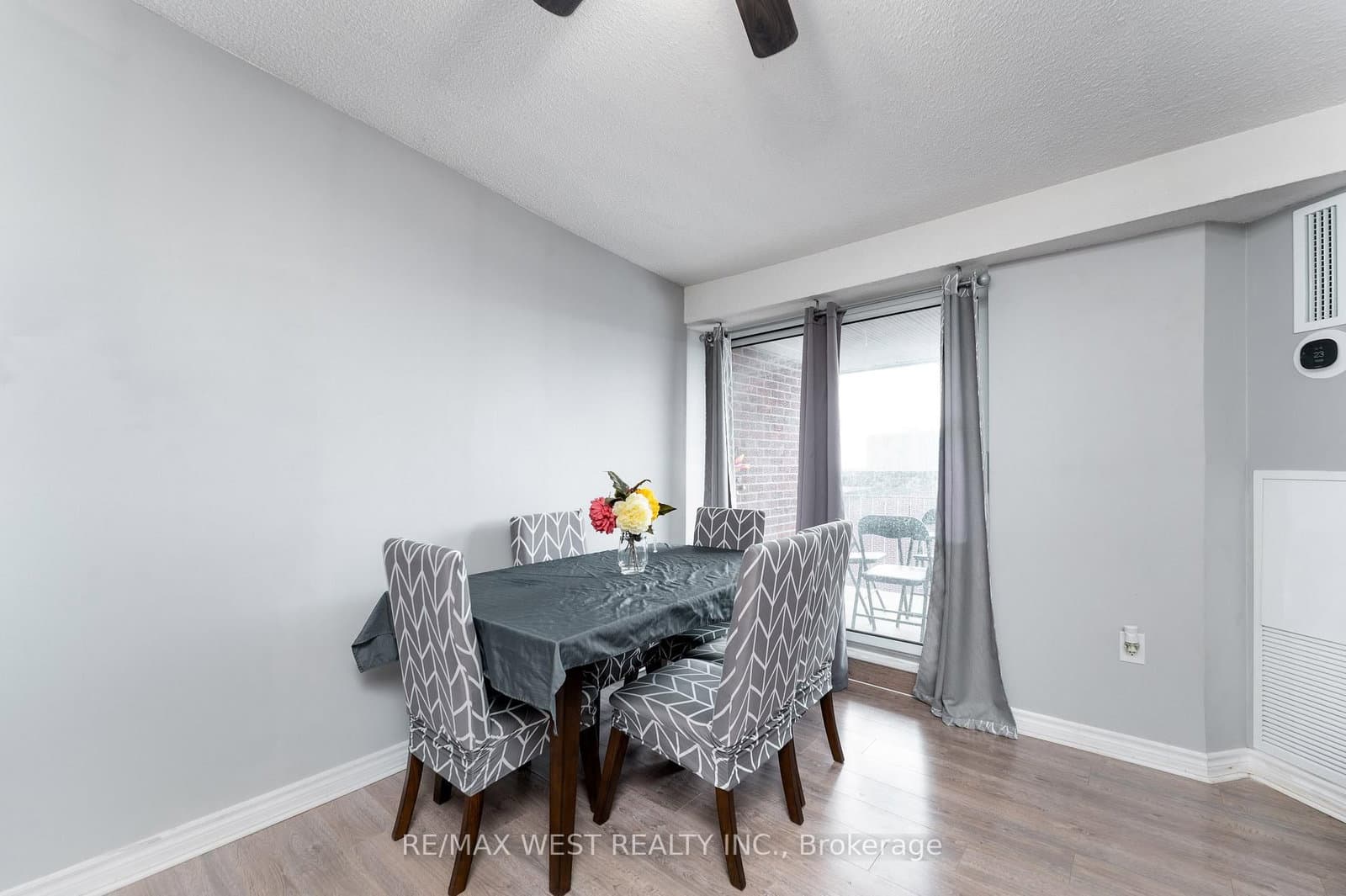 4062 Lawrence Avenue E, Unit 612 thumbnail 7